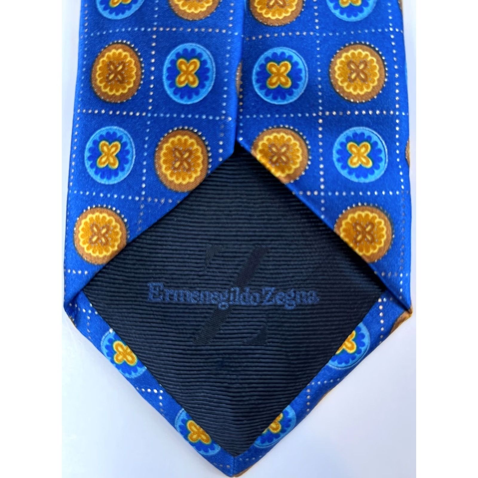 Ermenegildo Zegna VINTAGE Ermenegildo Zegna Luxury Silk Tie Disegno Esclusivo Made in Italy Blue Geometric 100% Silk 59.25" 3 3/8" Men Tie Size ONE SIZE - 7 Thumbnail