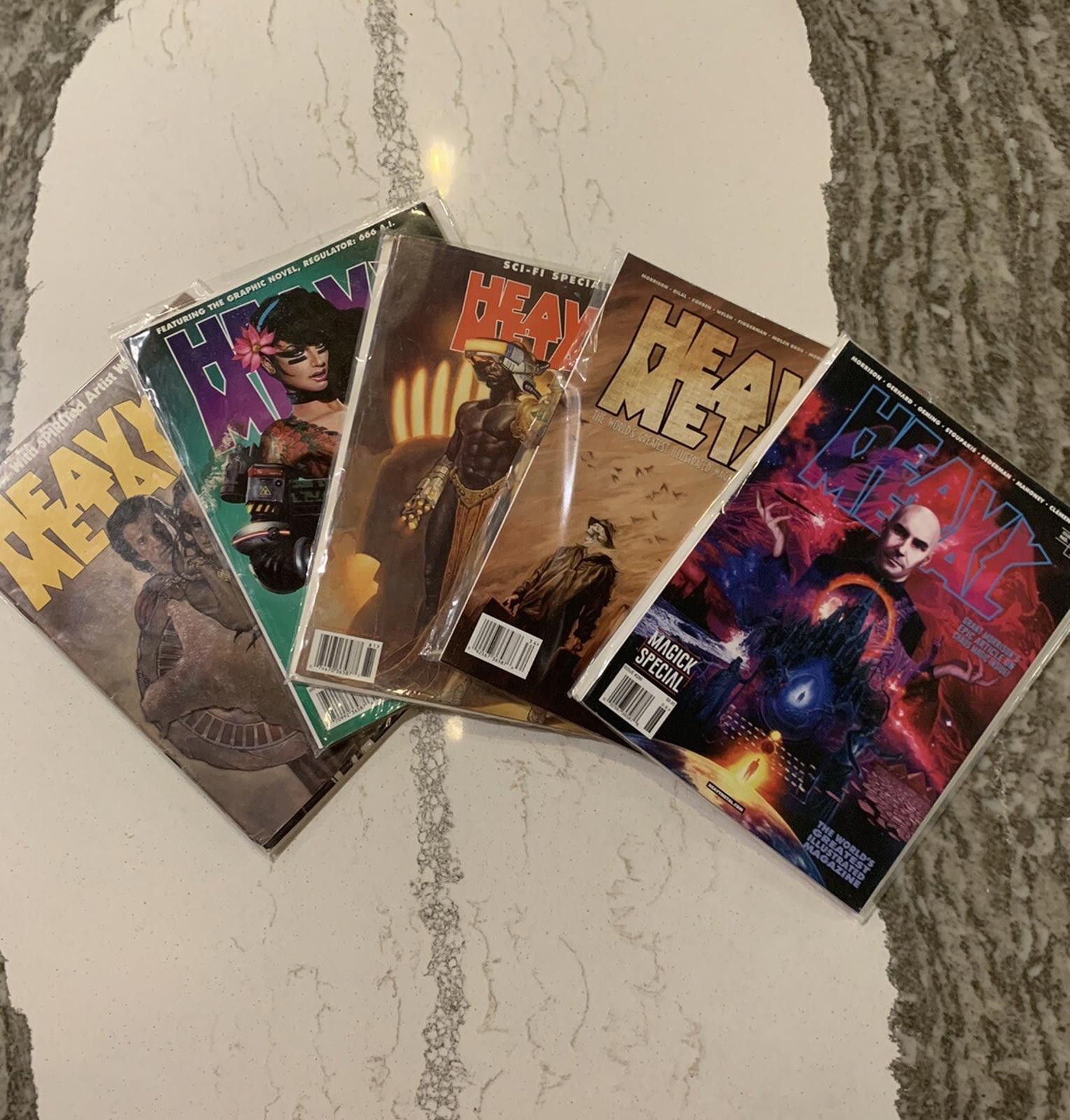 Designer Heavy Metal Magazine 1983- 2018 Lot of 5 Fantasy Collection Size ONE SIZE - 1 Thumbnail