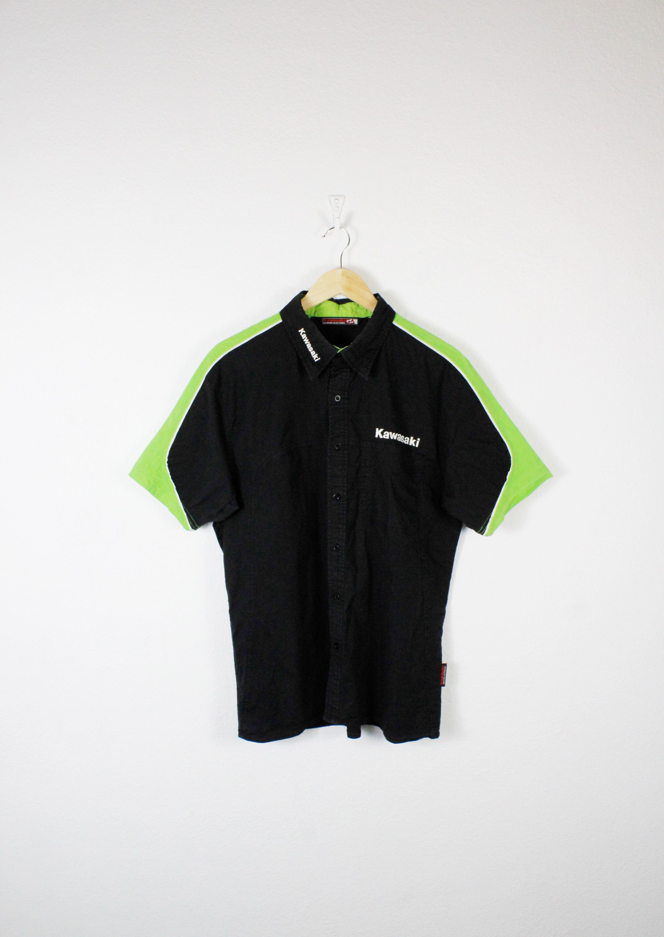 Japanese Brand Vintage Kawasaki Y2K Racing Graphic Short Sleeve Shirt L Size US L / EU 52-54 / 3 - 1 Thumbnail