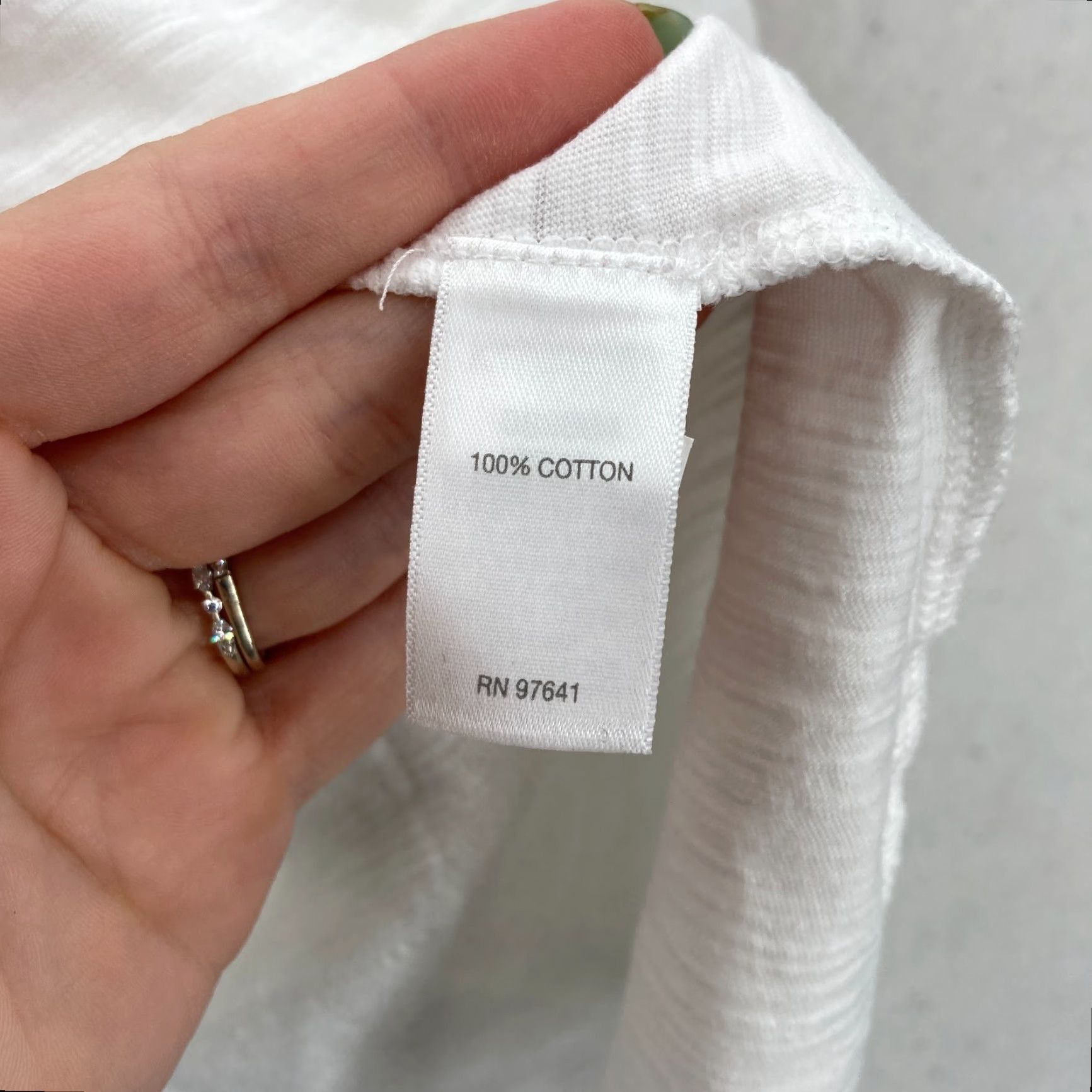 J. Jill J. Jill Easy V-Neck Tee Women's Plus 3X White Slub Knit Short Sleeve Lagenlook Shirt Women 3X White Slub Knit V-Neck Tee Size 40" / US 18 - 5 Thumbnail