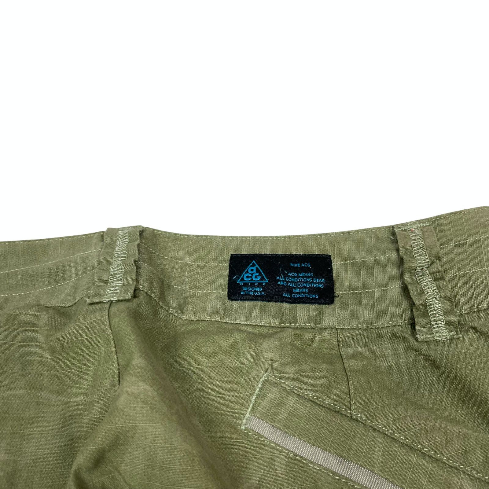 Nike ACG Vintage Nike ACG Men's Green Cargo Pant Size US 41 - 9 Thumbnail