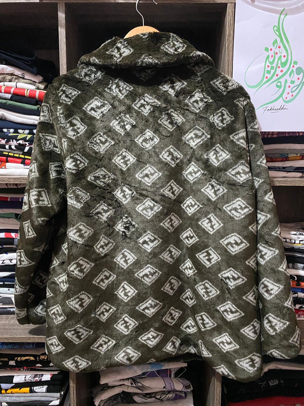 Designer × Fendi × Vintage Fendi 1990s Faux-fur Jacket Size US L / EU 52-54 / 3 - 2 Thumbnail