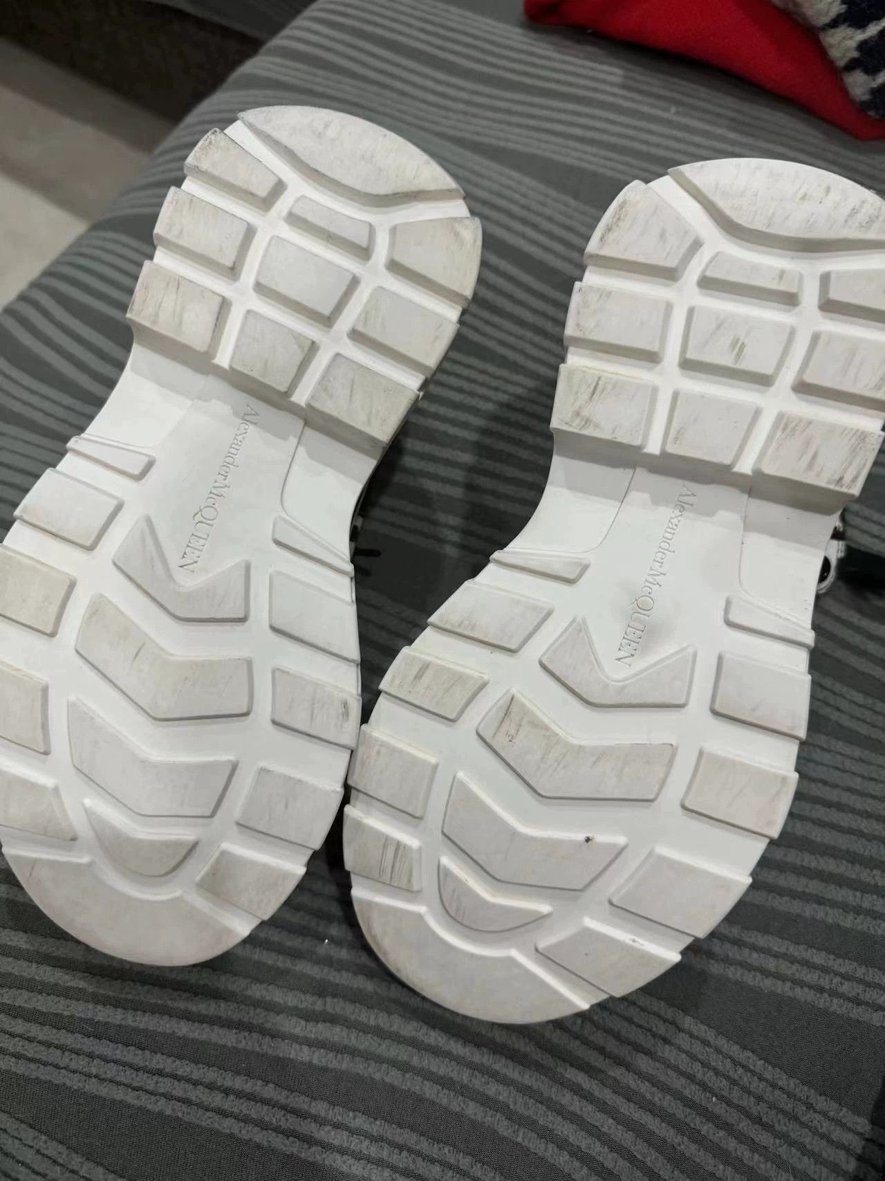 Alexander McQueen Alexander McQueen Canvas Sneaker 37 Authentic Size US 6.5 / IT 36.5 - 3 Thumbnail