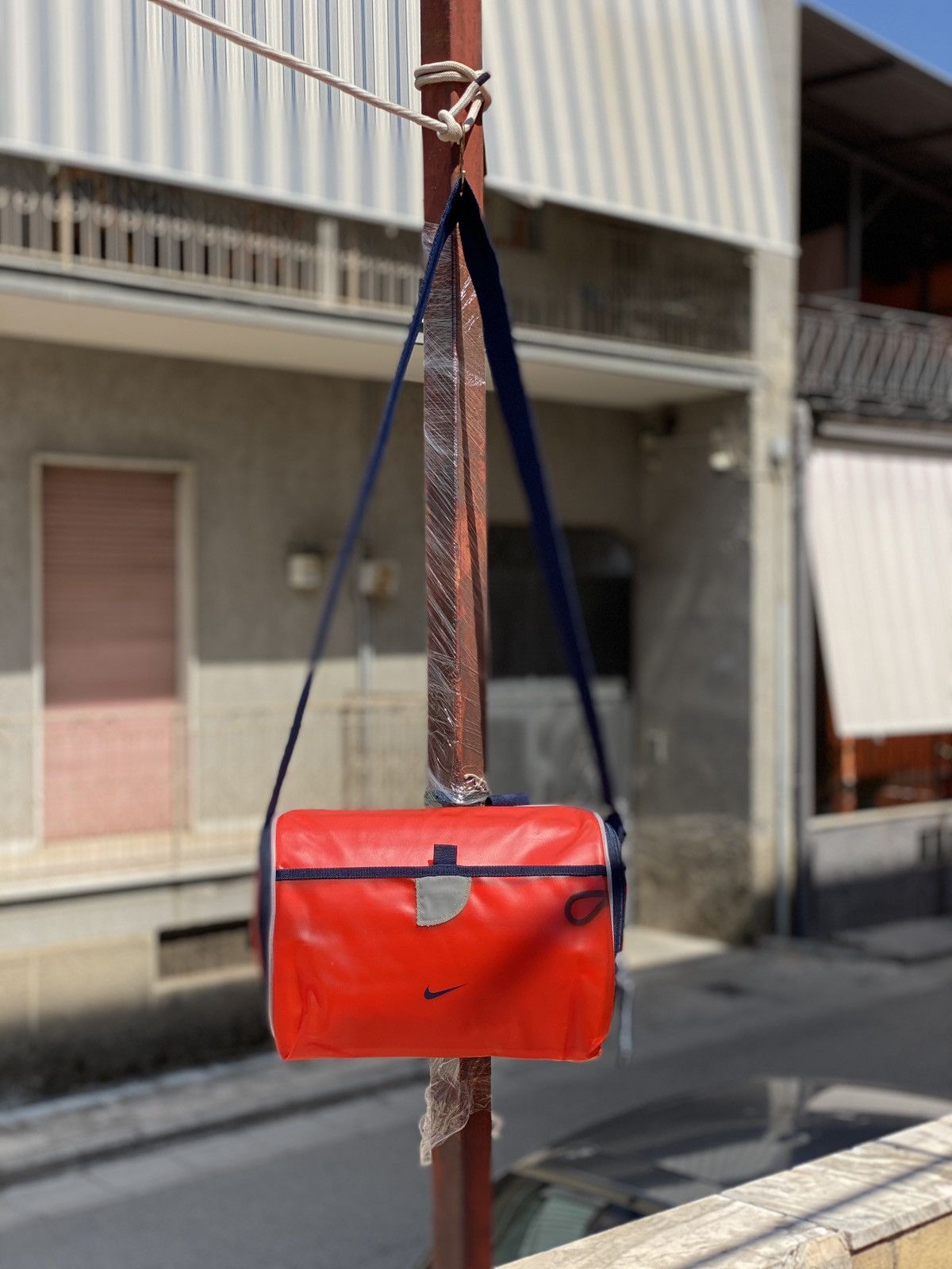 Nike × Vintage Vintage Nike Orange Cooler Bag Messenger Size ONE SIZE - 2 Thumbnail