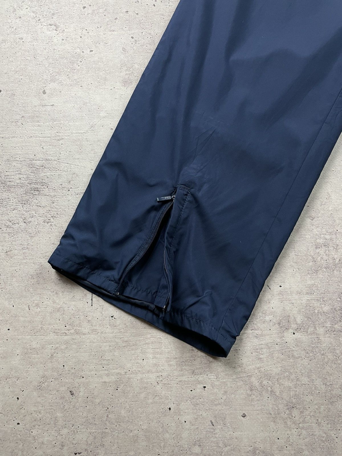 Nike × Vintage Vintage Nike Track Pants Navy Blue Nylon Joggers Y2k Size US 33 - 3 Thumbnail