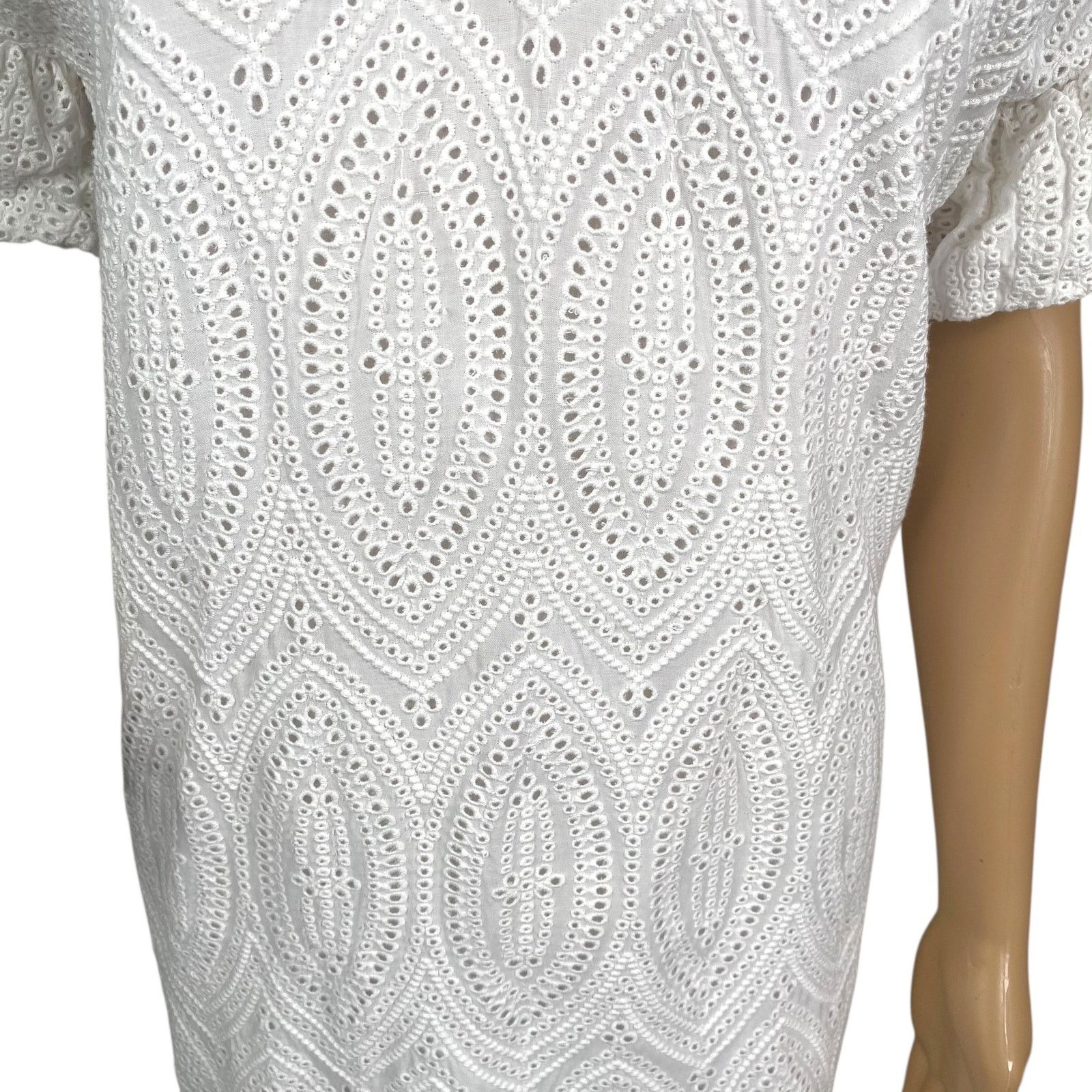 Marie Oliver Marie Oliver White Eyelet Ruffle Sleeve Shift Dress SZ XS Size XS / US 0-2 / IT 36-38 - 4 Thumbnail