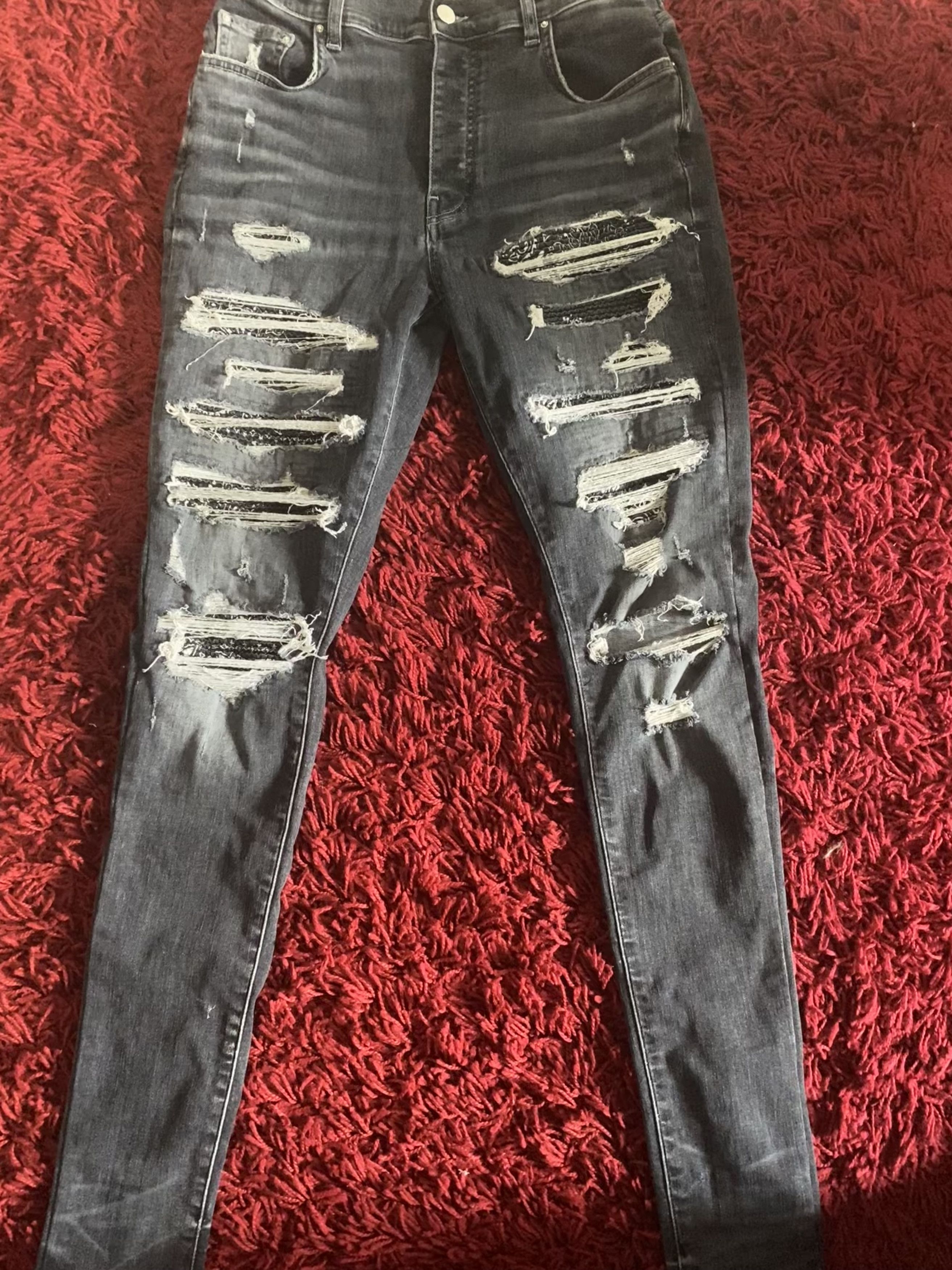 Amiri Amiri Black Bandanna Thrashers jeans Size US 33 - 1 Thumbnail