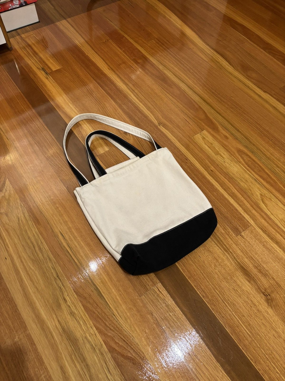 Undercover Undercover Tokyo 2 Way Crossbody Canvas Tote Bag White Size ONE SIZE - 6 Thumbnail