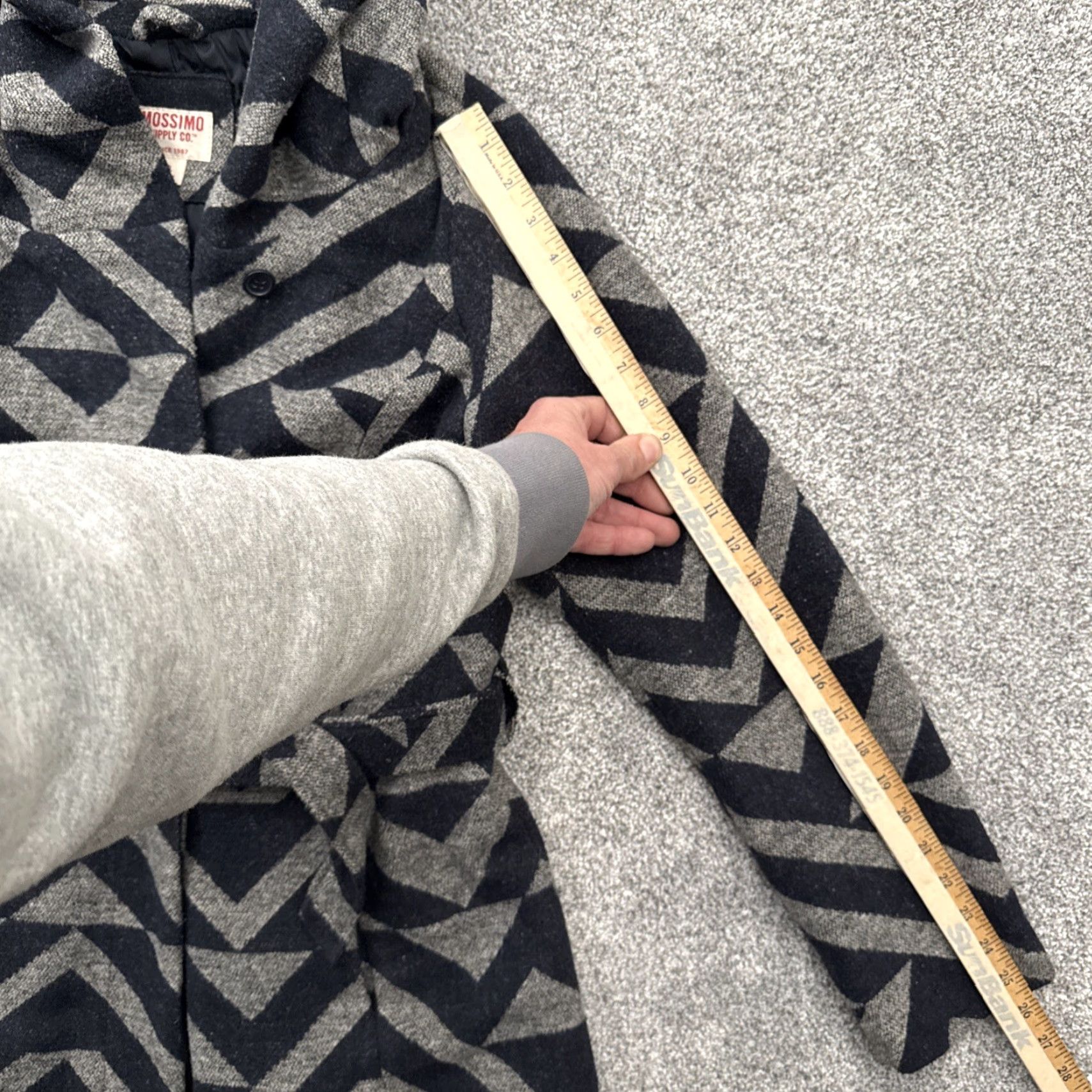 Mossimo VINTAGE? wait not vintage. The item is not vintage per specs. So: Mossimo Coat Womens XL Geometric Belted Lined Pockets Casual Travel Coat Size XL / US 12-14 / IT 48-50 - 4 Thumbnail
