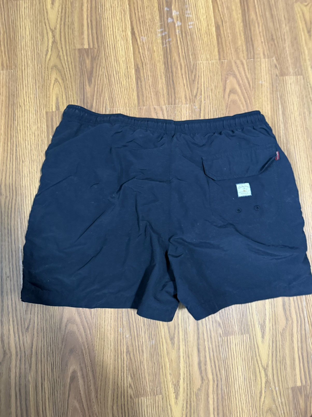 Tommy Bahama Tommy Bahama Naples swim trunks black size large. Size US 35 - 3 Thumbnail