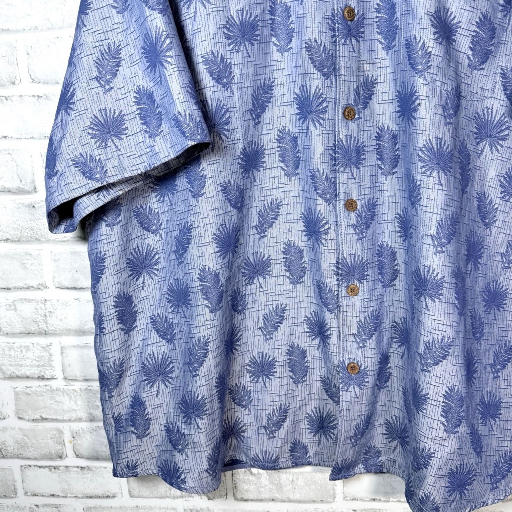 Tommy Bahama Tommy Bahama Hawaiian Shirt Mens Size 2XL The Coconut Point Blue Leaf Print Size US XXL / EU 58 / 5 - 3 Thumbnail