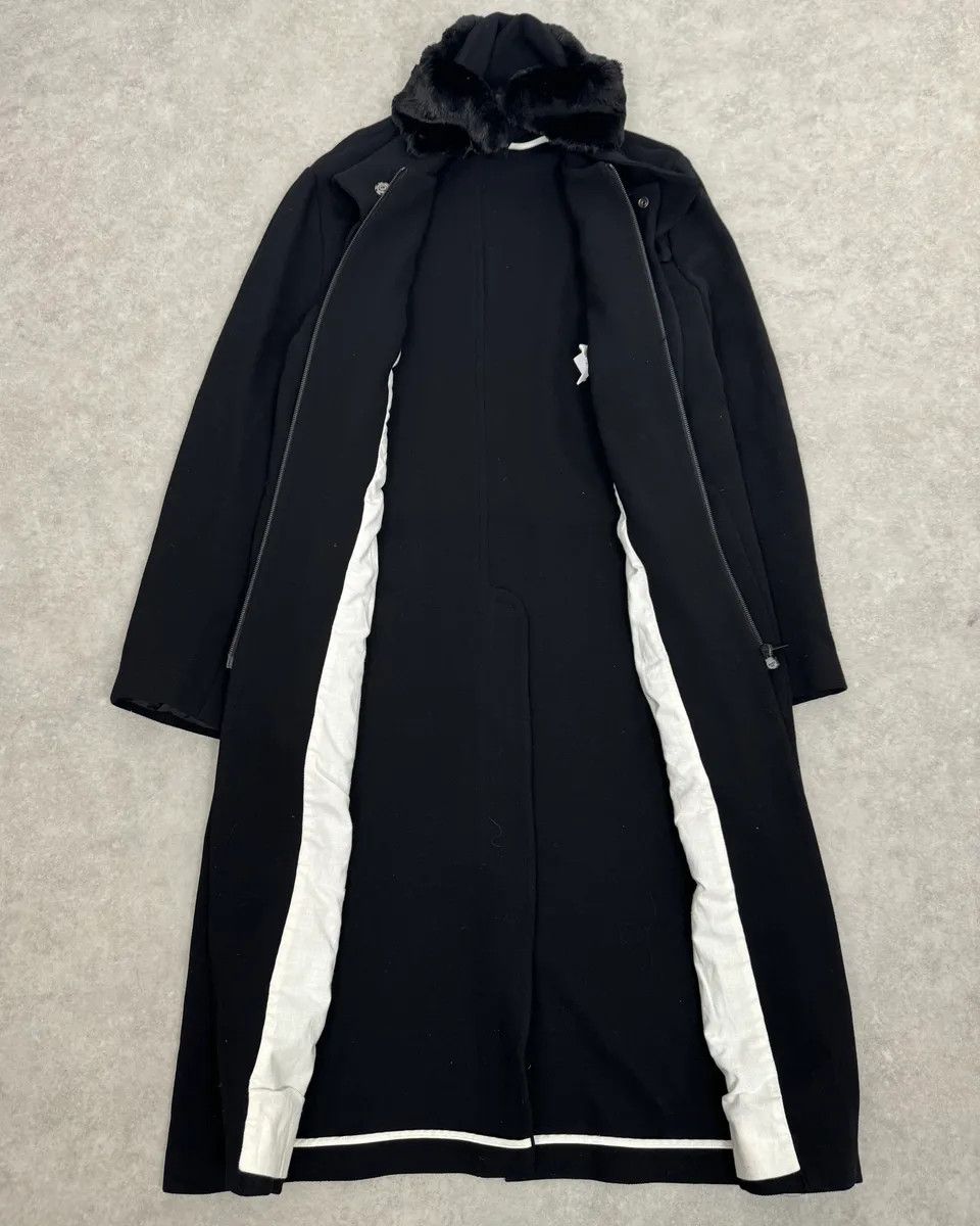 Emporio Armani AW2012 Emporio Armani Fur Collar Black Long Coat Size US L / EU 52-54 / 3 - 7 Thumbnail