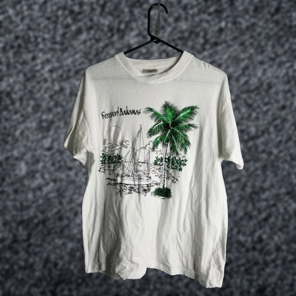 Other Vintage Freeport Bahamas T-Shirt - Graphic Tee - 1980s Mens L / Unisex White Cotton Blend - Beach Island Vacation Deadman Reef Size US L / EU 52-54 / 3 - 1 Thumbnail