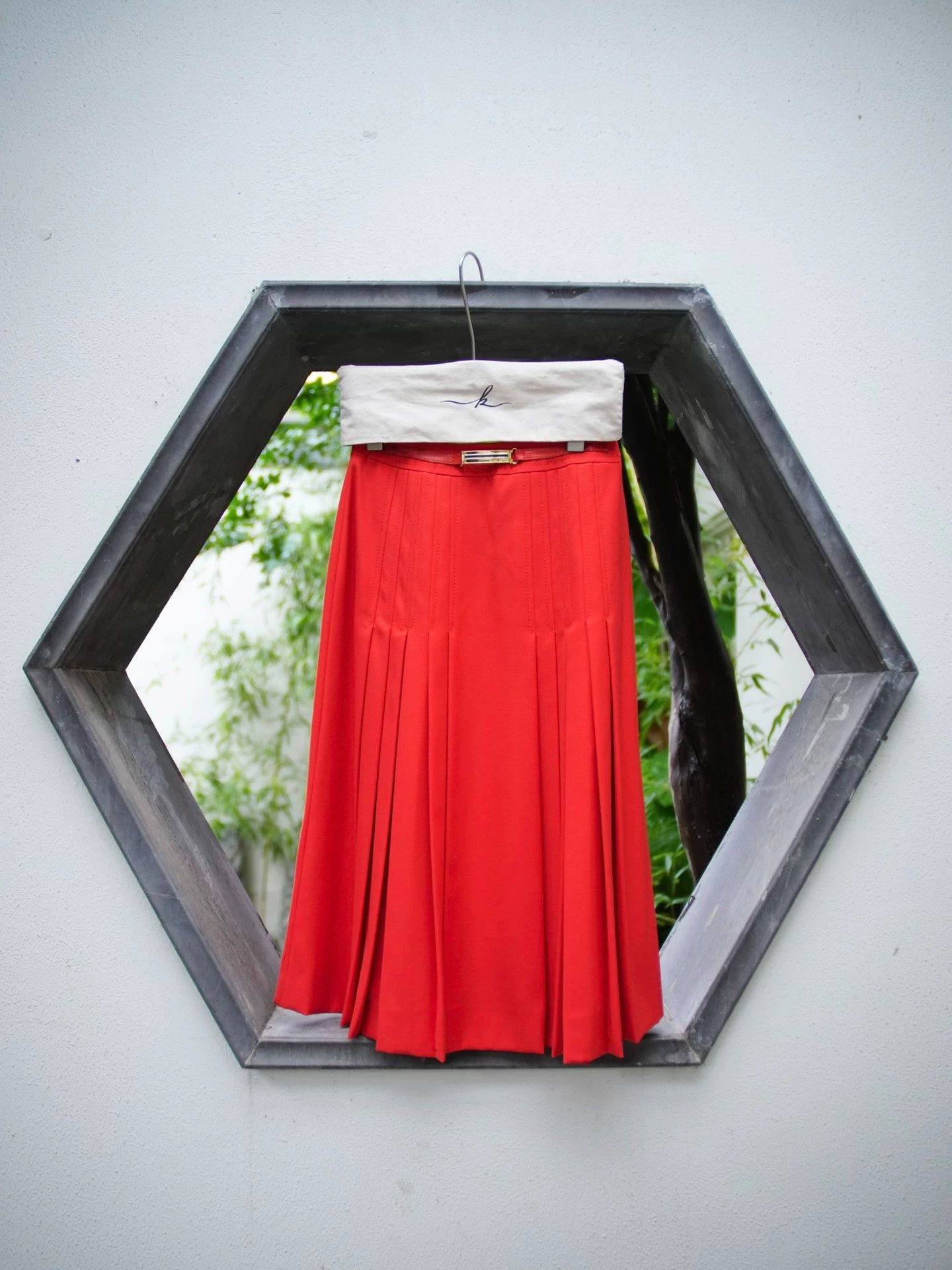 Celine Celine Vintage Red Pleated Wool M Skirt Size 27" / US 4 / IT 40 - 7 Thumbnail