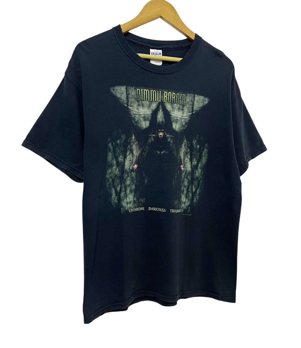 Band Tees VINTAGE 00s DIMMU BORGIR ENTHRONE ALBUM METAL BAND TSHIRT Size US L / EU 52-54 / 3 - 2 Thumbnail
