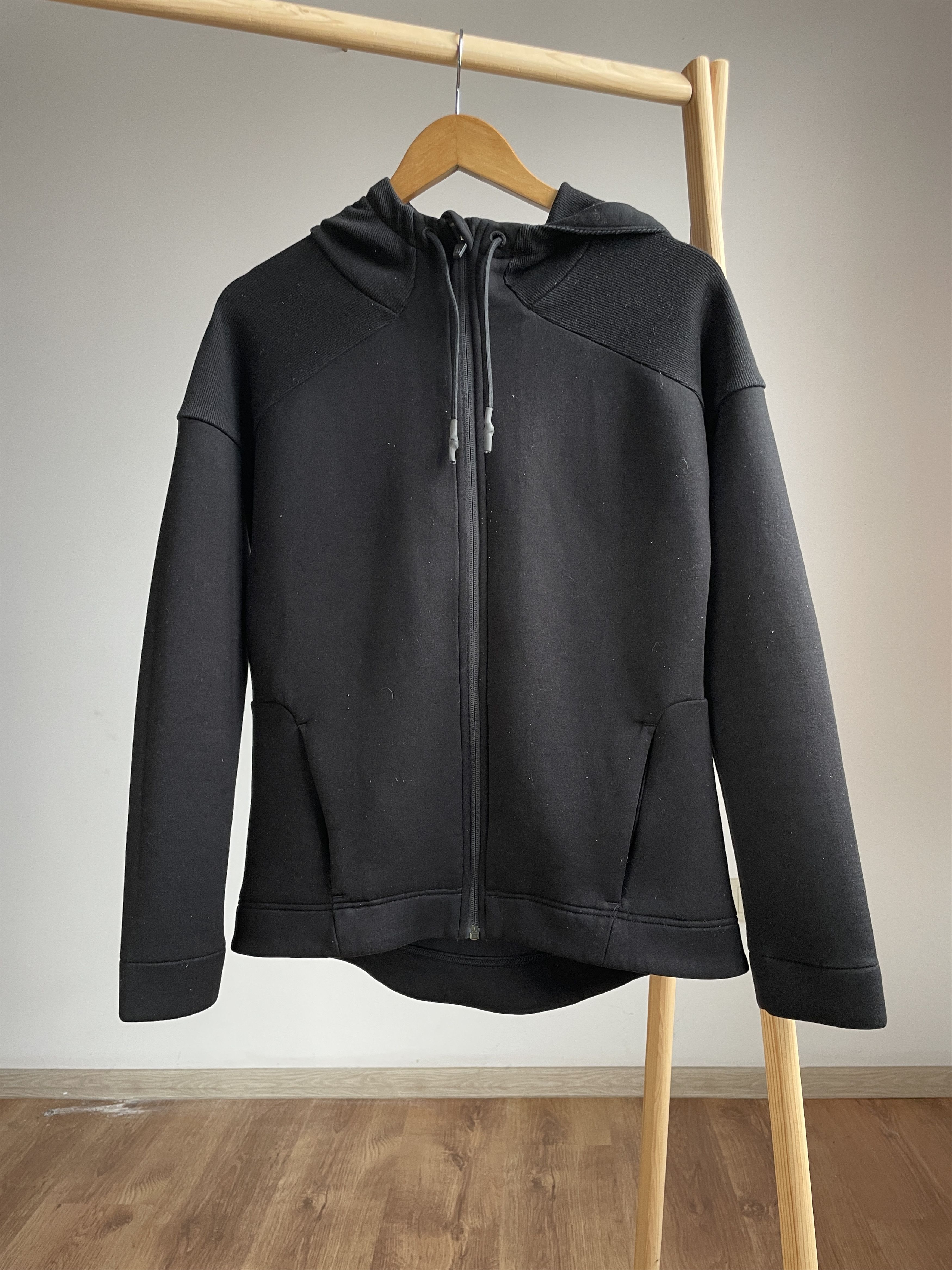 Sweaty Betty Sweaty Betty Cross Train Womens Hoodie Size S Size S / US 4 / IT 40 - 1 Thumbnail