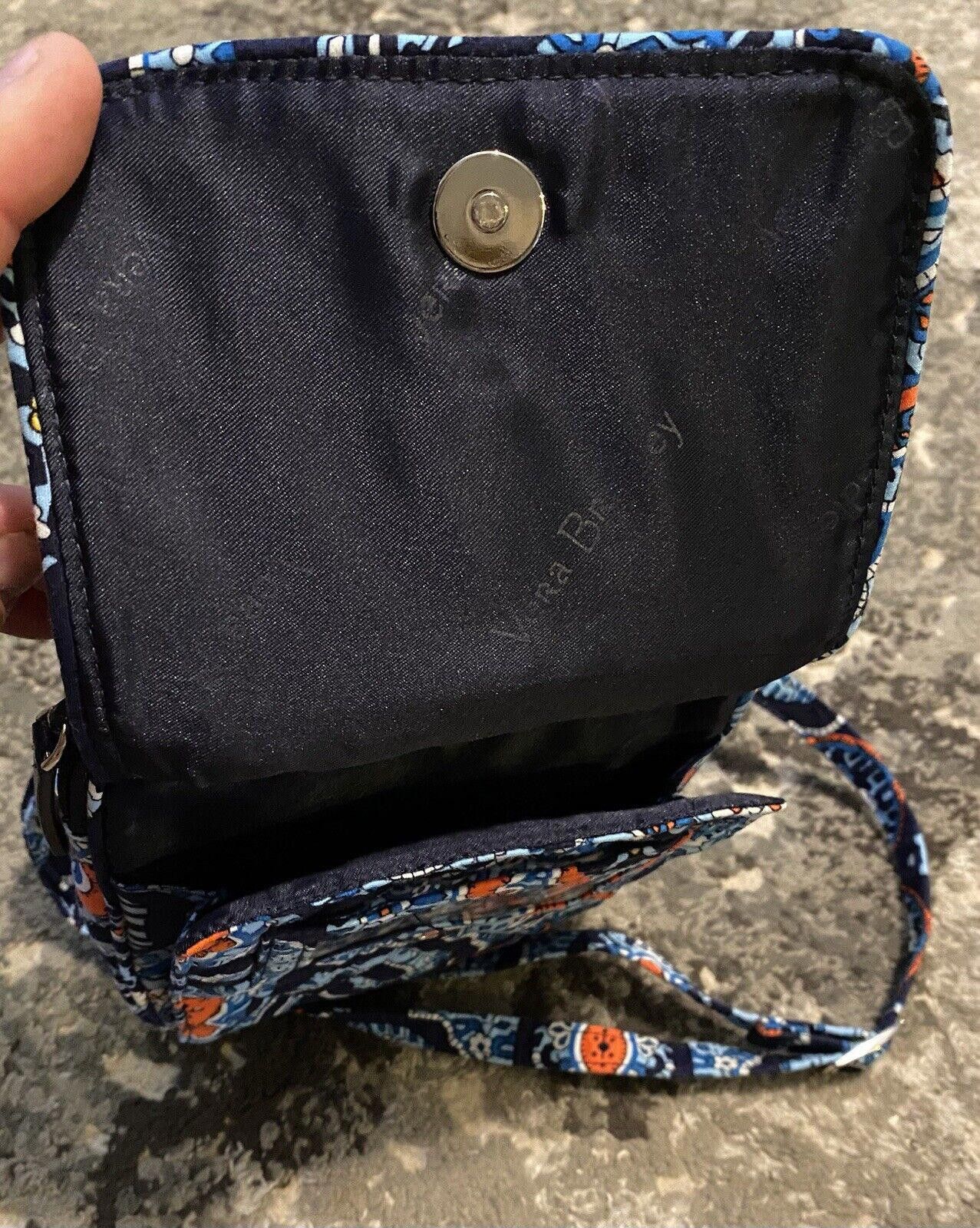 Designer Vera Bradley Java Blue Hipster Quilted Floral Crossbody Bag Size ONE SIZE - 4 Thumbnail