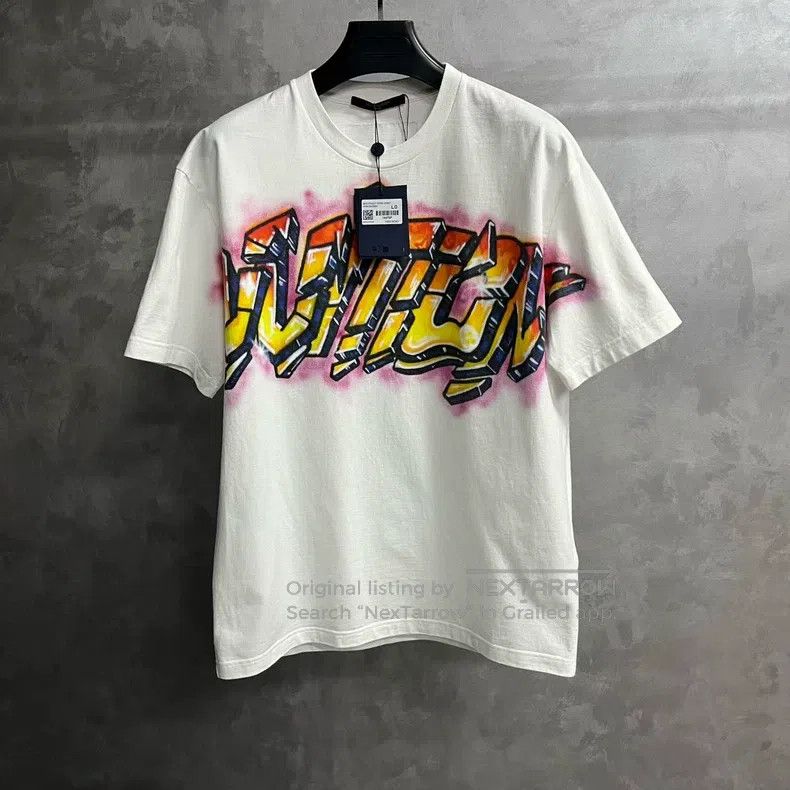 Louis Vuitton Louis Vuitton White Logo Graffiti Short Sleeve Size US L / EU 52-54 / 3 - 1 Thumbnail
