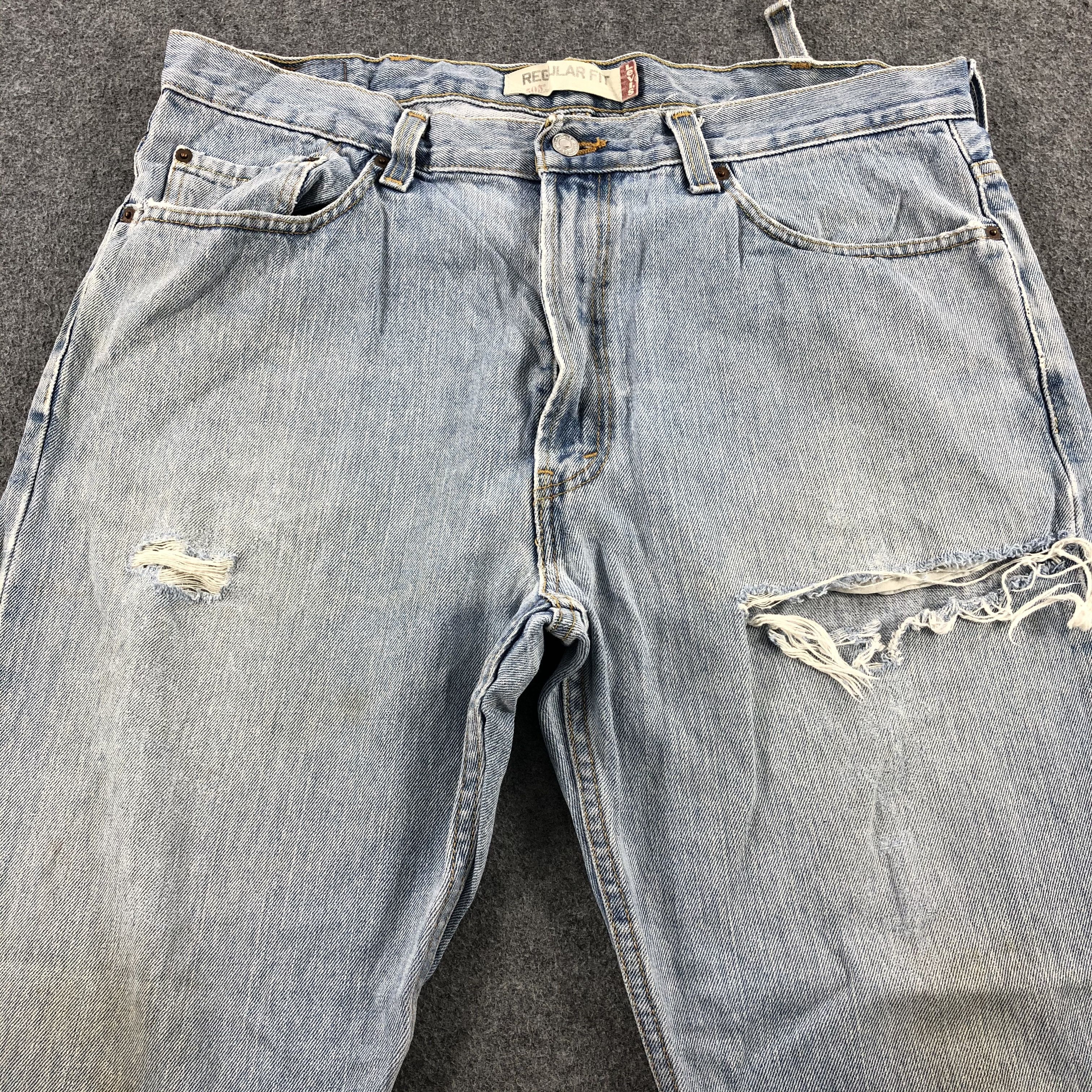 Levi's × Vintage Vintage Light Wash Levis 505 Jeans-JM1944 Size US 39 - 3 Thumbnail