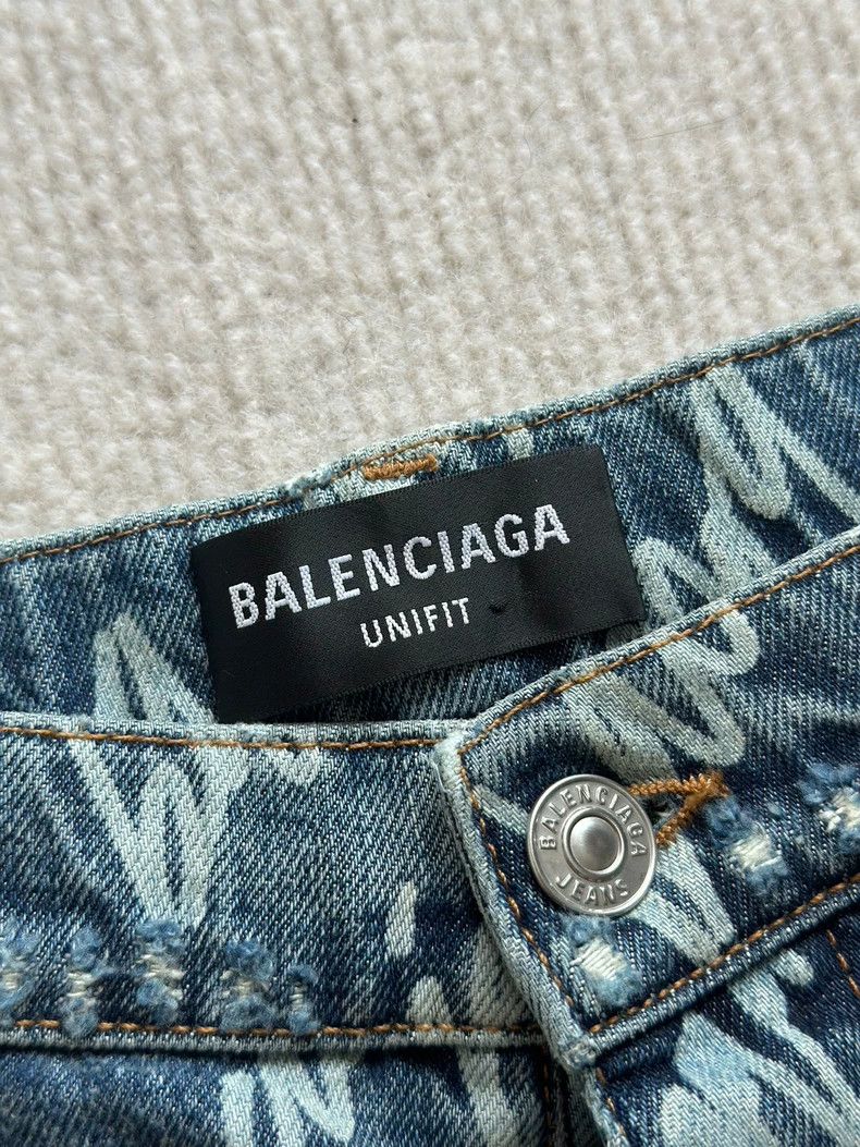 Balenciaga Balenciaga size s Bullet screen cursive writing logo full Size US 28 / EU 44 - 4 Thumbnail