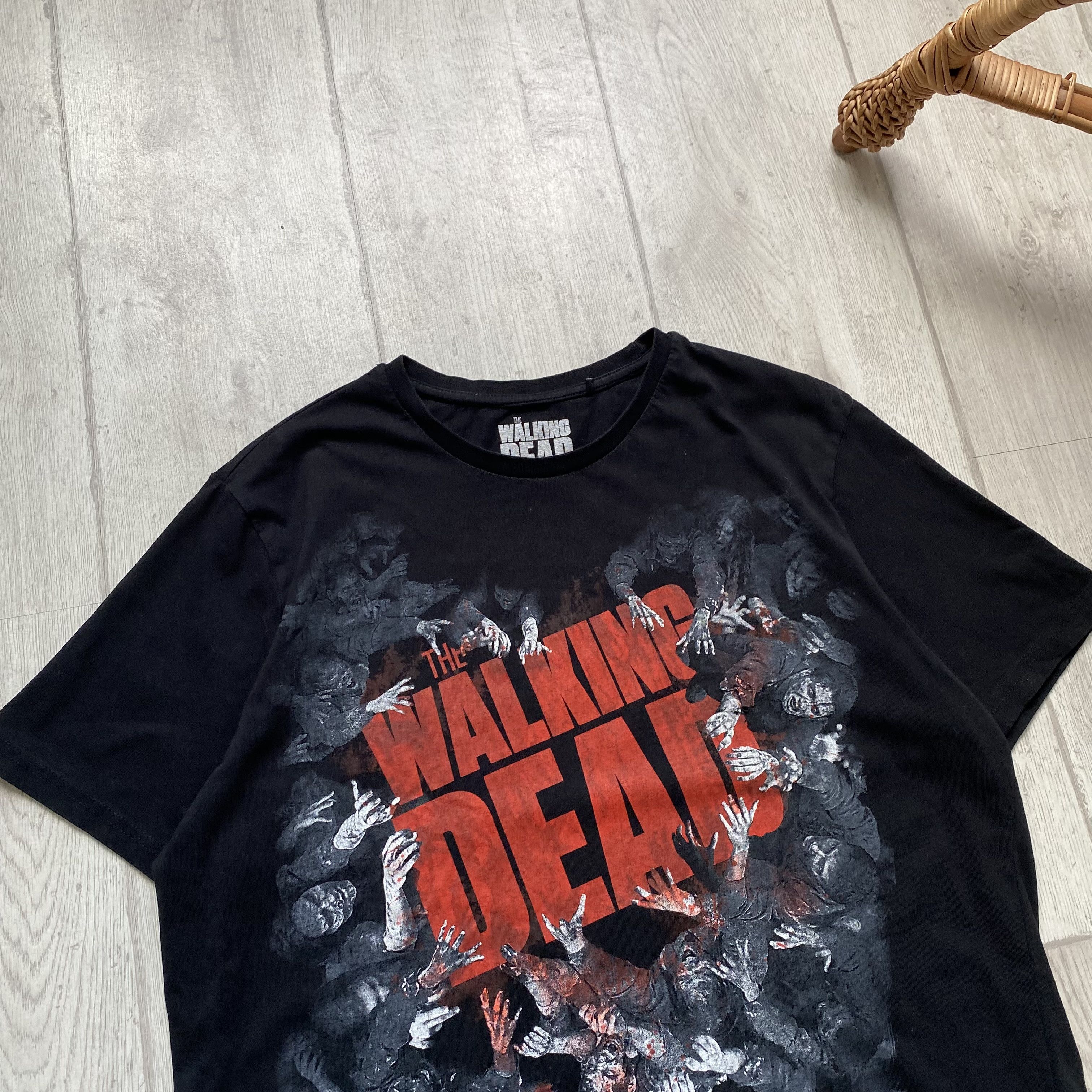 Expert Horror 🧟‍♂️ The Walking Dead amc Promo tee Zombie Big Logo Y2K Size US M / EU 48-50 / 2 - 3 Thumbnail