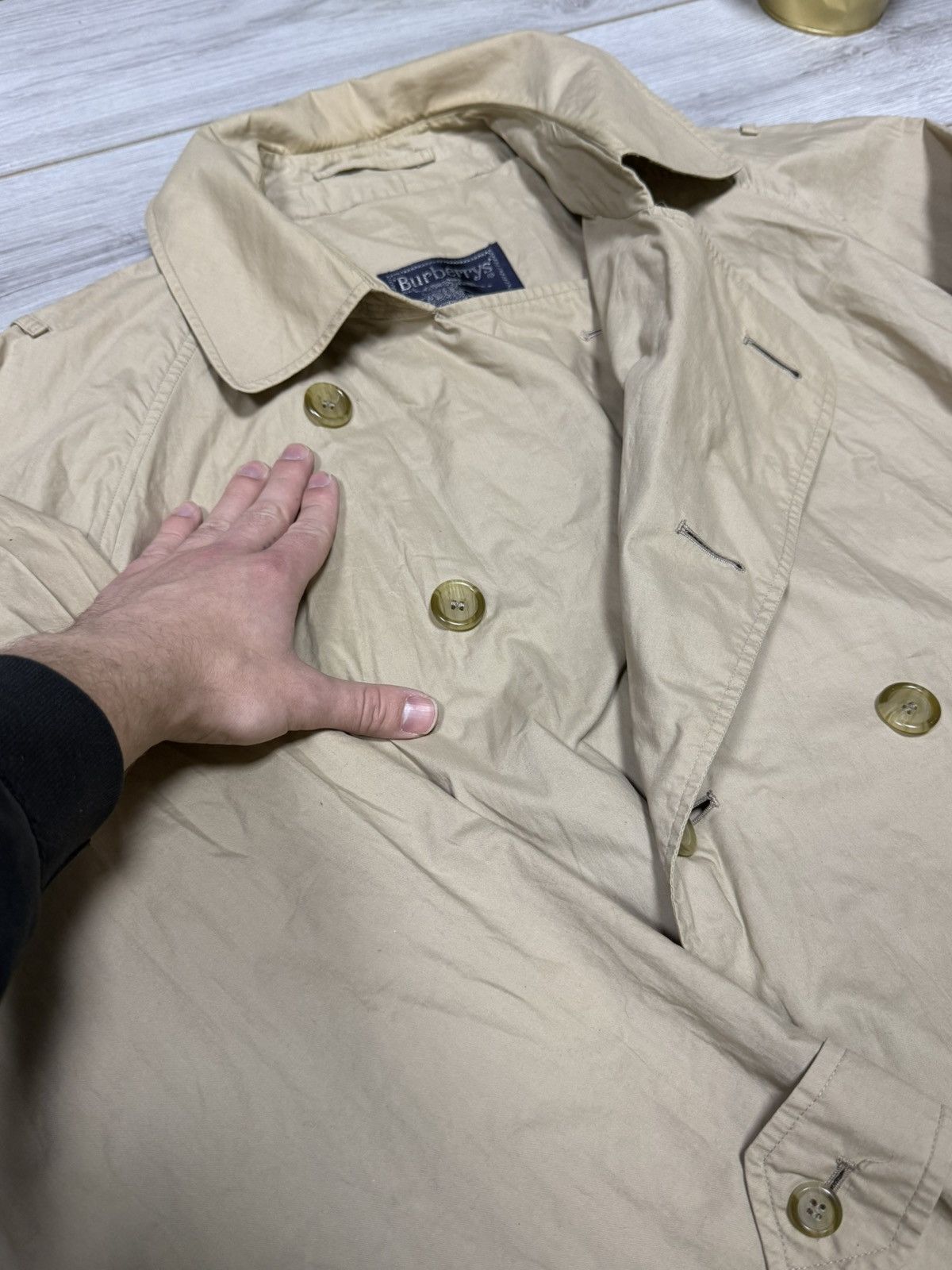 Burberry Burberry double breasted trench coat buttons vintage England Size US L / EU 52-54 / 3 - 17 Thumbnail