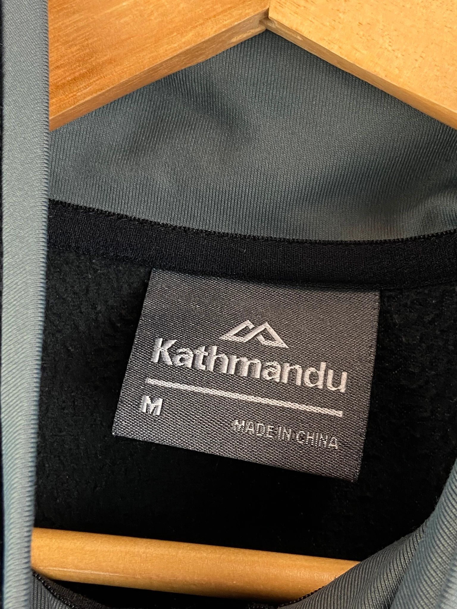 Kathmandu Kathmandu black half zip fleece outdoor hiking M Size US M / EU 48-50 / 2 - 3 Thumbnail