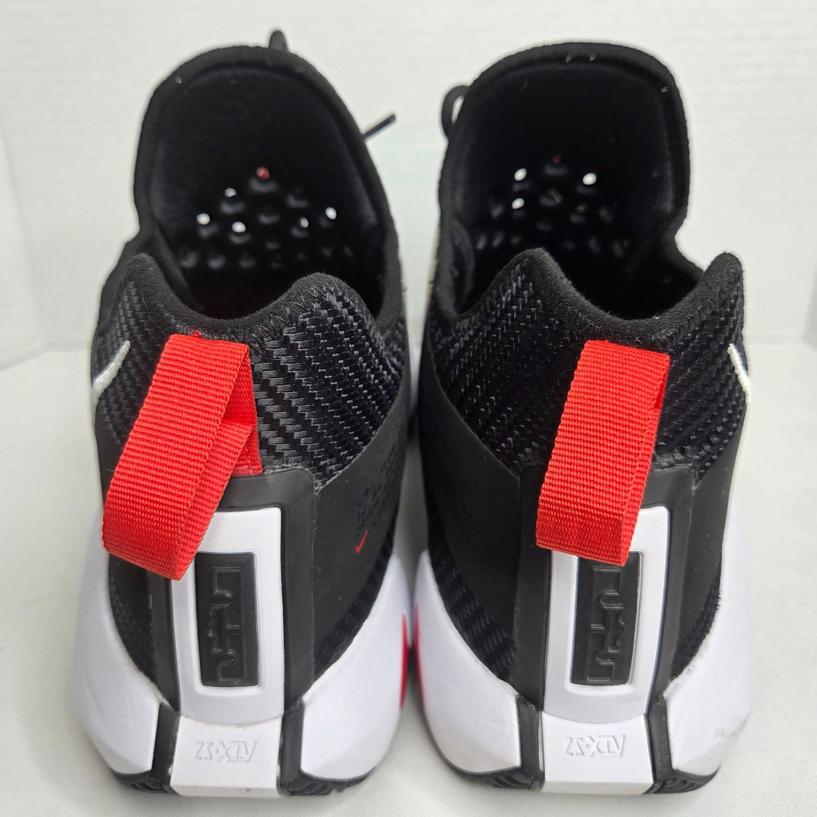 Nike Nike Lebron Soldier 14 Size 11 Basketball Sneaker CK6024-002 Size US 14 / EU 47 - 5 Thumbnail