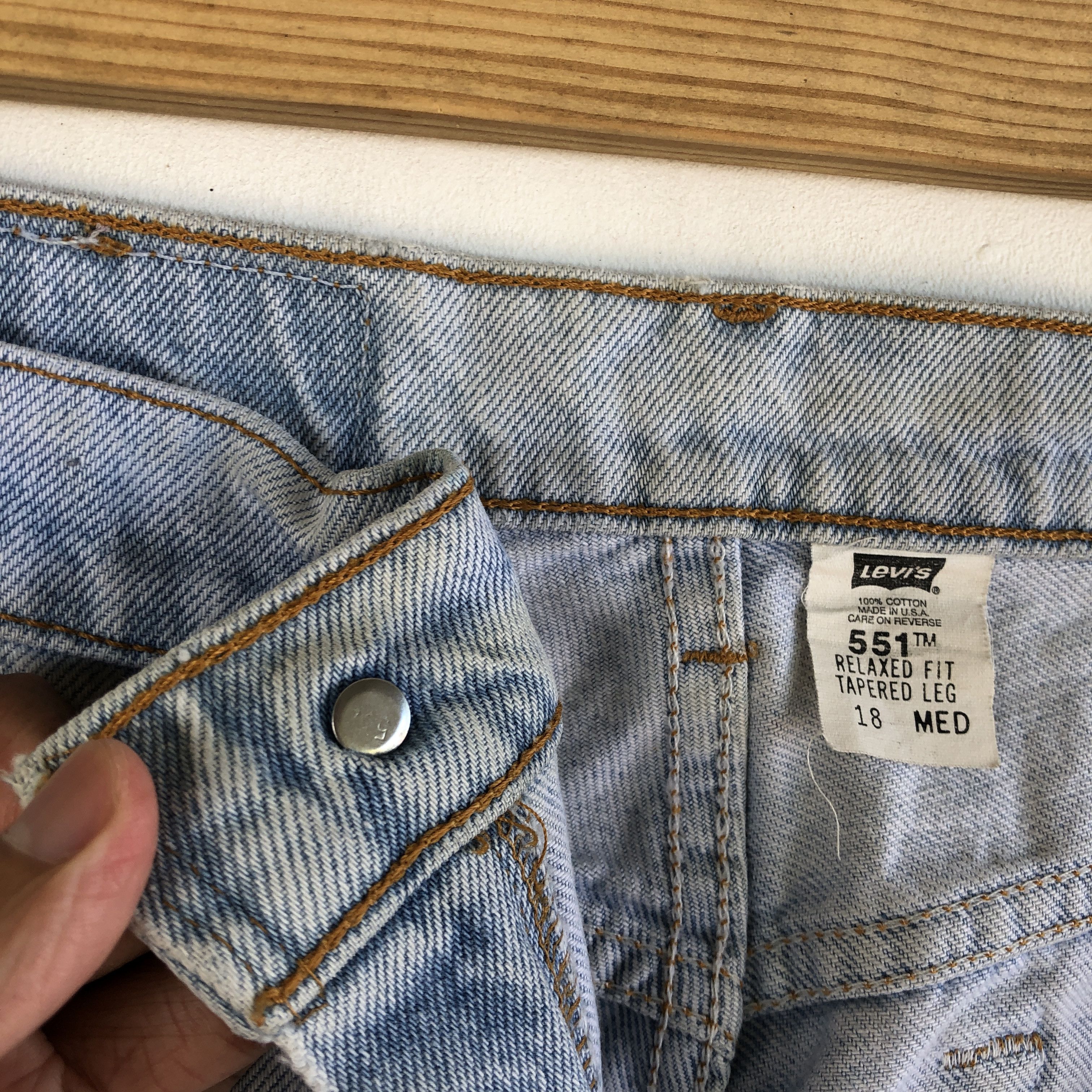 Levi's Vintage Levis 551 Jeans Light Wash Sun Faded Levis Denim Size US 36 / EU 52 - 7 Thumbnail