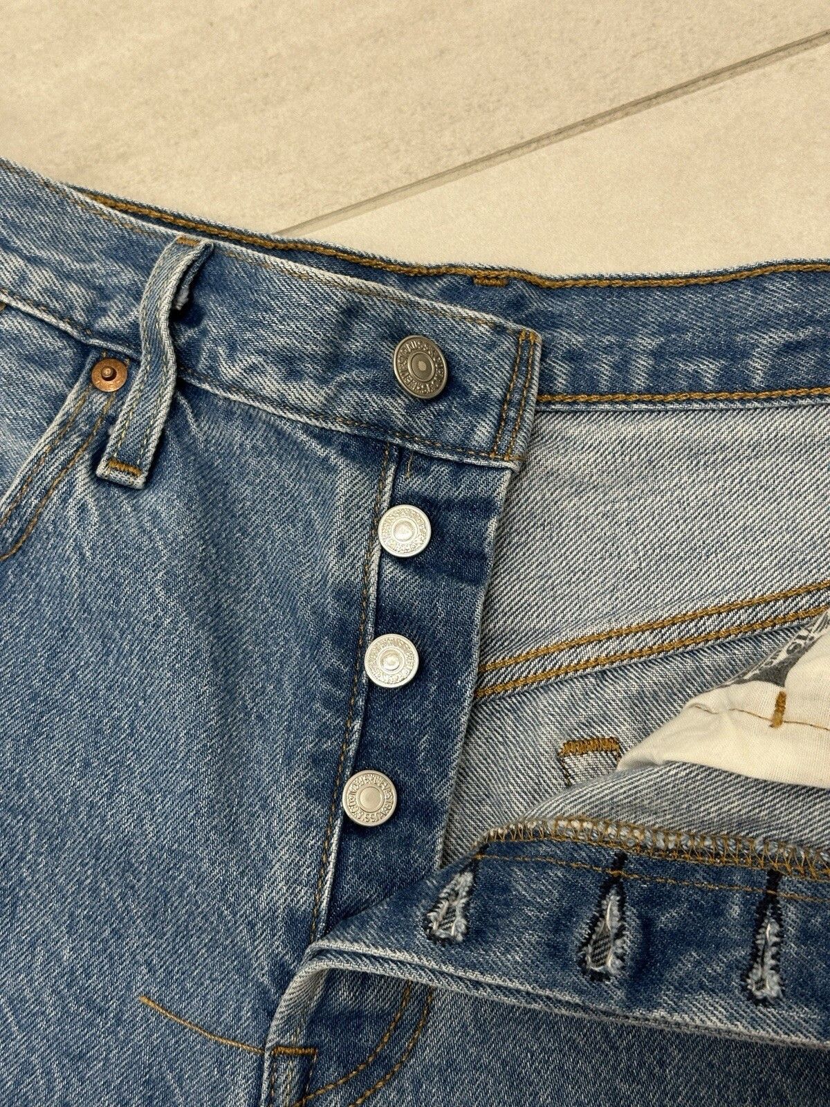 Levi's Levis 501 Womens Denim Blue Shorts Size 28 Size 28" / US 6 / IT 42 - 8 Thumbnail