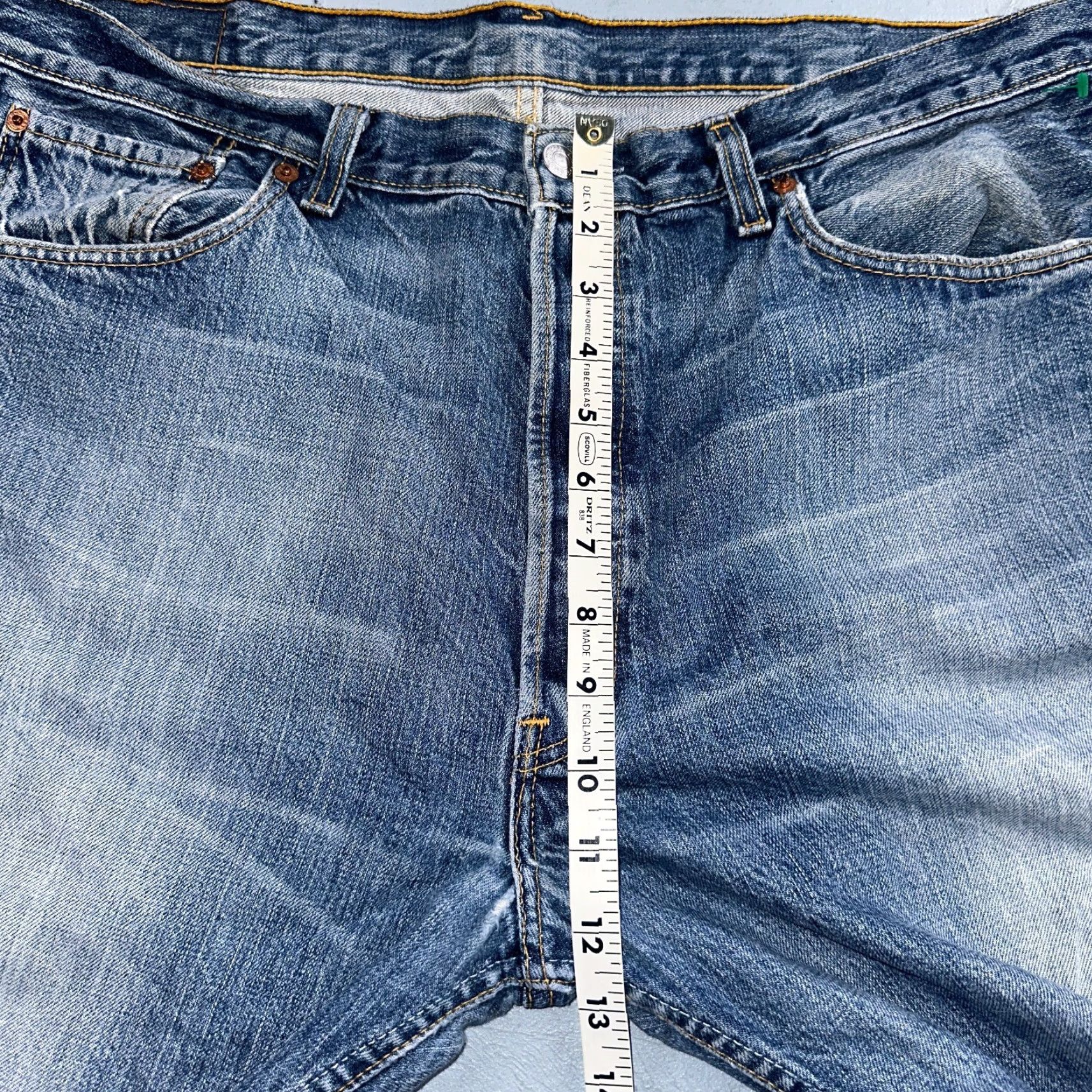 Levi's VINTAGE Levi's 501 Jeans Blue Mid Wash 38x34 Straight Leg 90s Mens Size US 38 / EU 54 - 6 Thumbnail