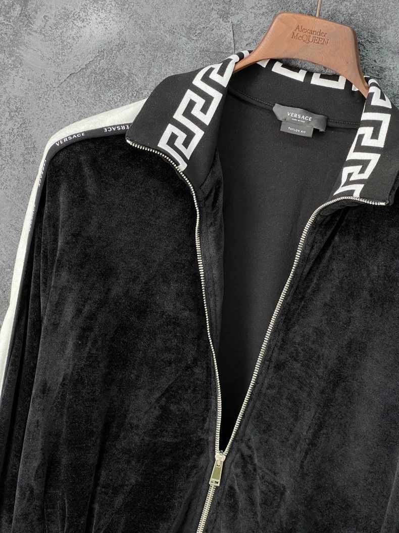 Versace Versace Greek back-grain velvet coat Size S / US 4 / IT 40 - 5 Thumbnail