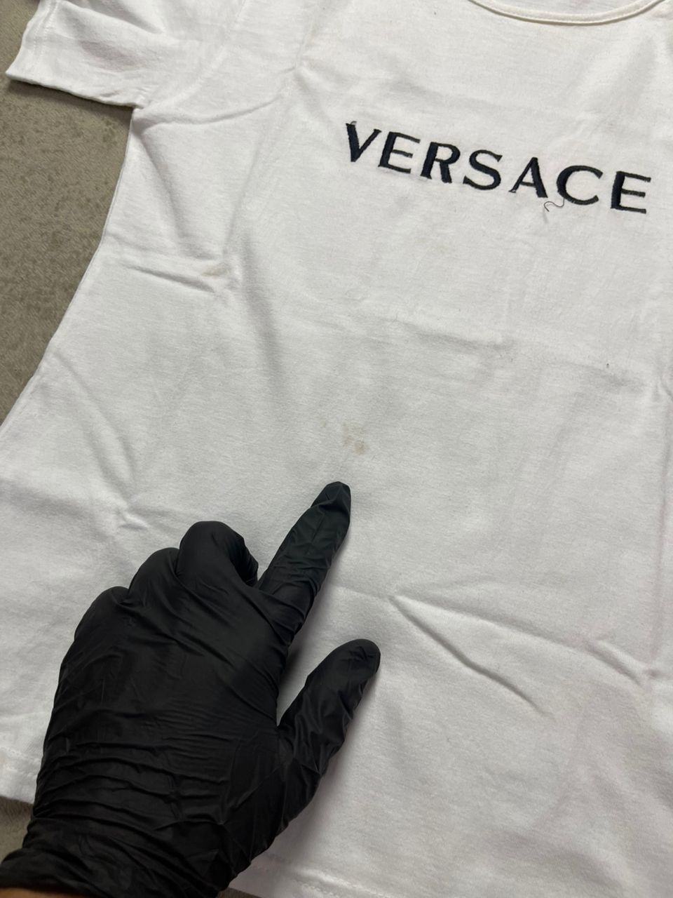 Versace Vintage Versace T- Shirt Size M / US 6-8 / IT 42-44 - 8 Thumbnail