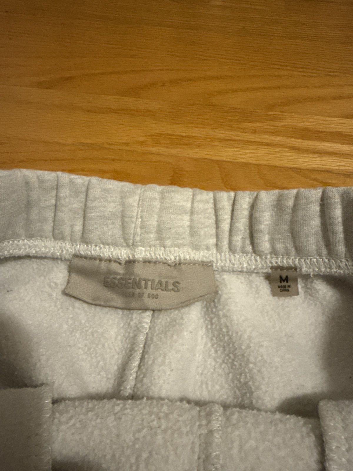 Essentials Fear of God Essentials Light Oatmeal Sweatpants Joggers Size US 32 / EU 48 - 6 Thumbnail