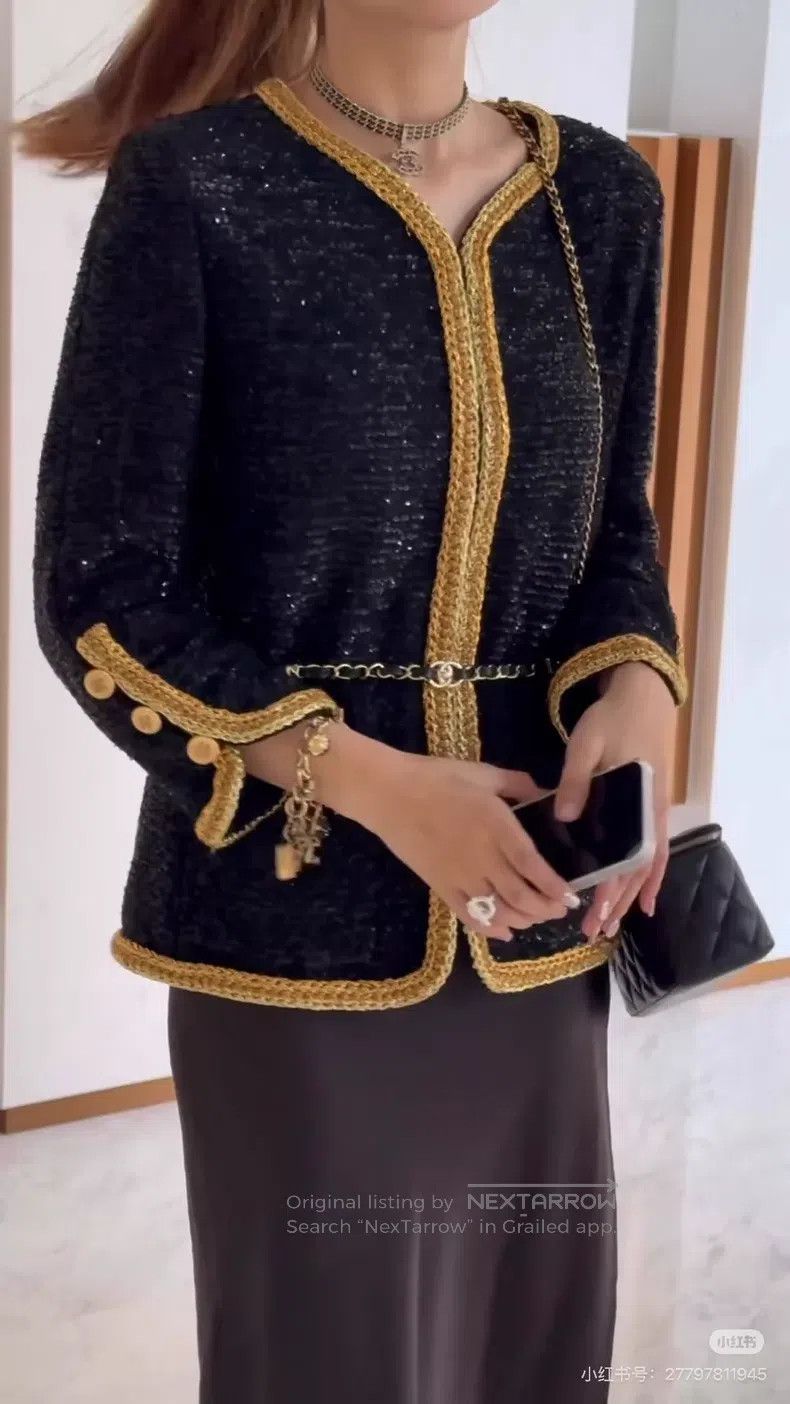 Chanel Chanel Sequined gold rolled edge soft tweed long-sleeved j Size XS / US 0-2 / IT 36-38 - 9 Thumbnail