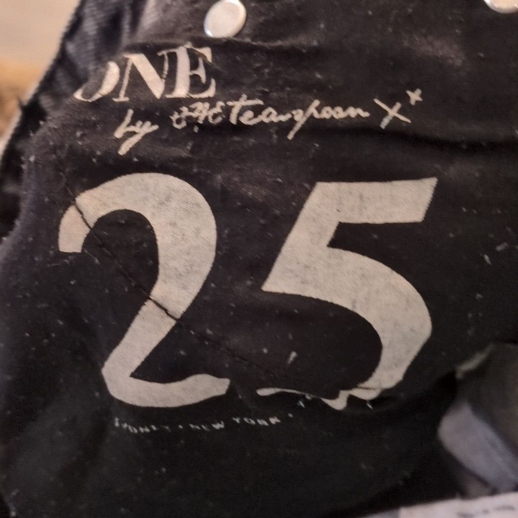 One Teaspoon One Teaspoon Black Acid Washed Trashed Freebies Jeans Sz 25 Size 25" / US 0 / IT 36 - 8 Thumbnail