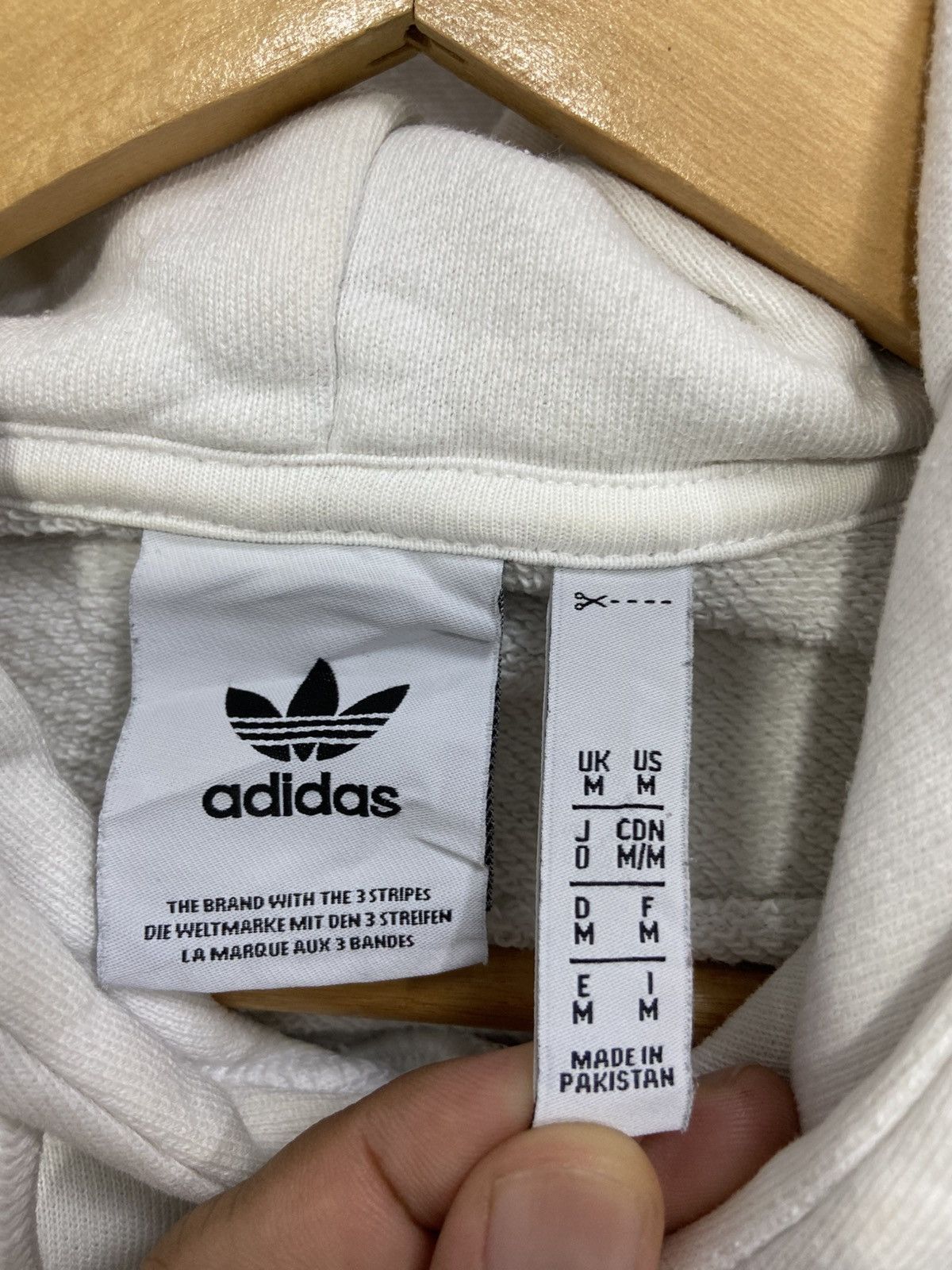 Adidas Adidas hoodie big logo Size US M / EU 48-50 / 2 - 8 Thumbnail