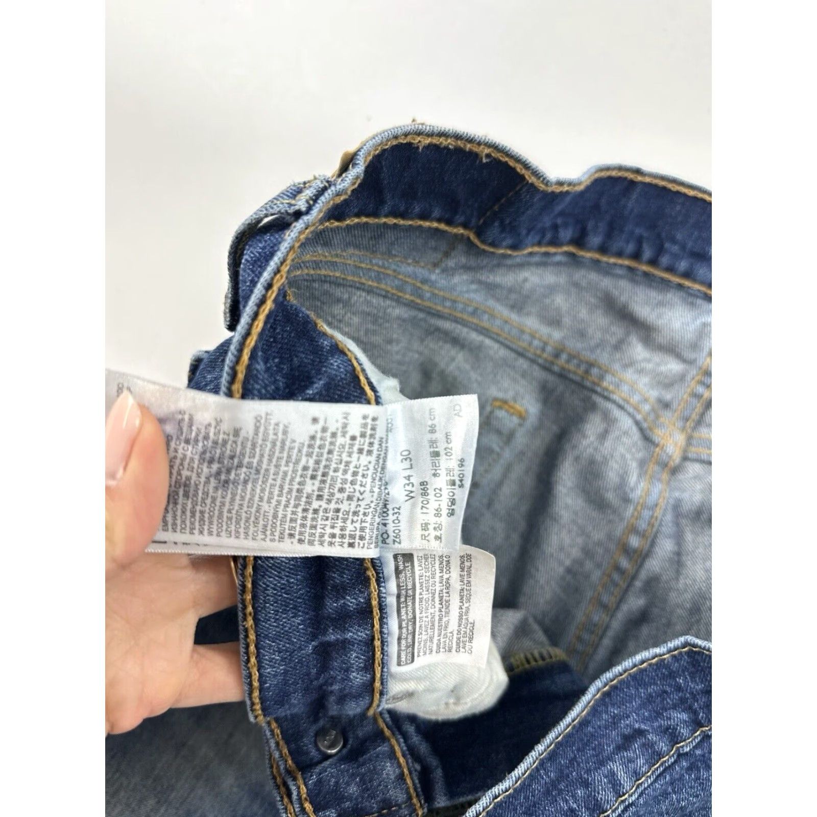 Levi's VINTAGE No Size US 34 / EU 50 - 6 Thumbnail