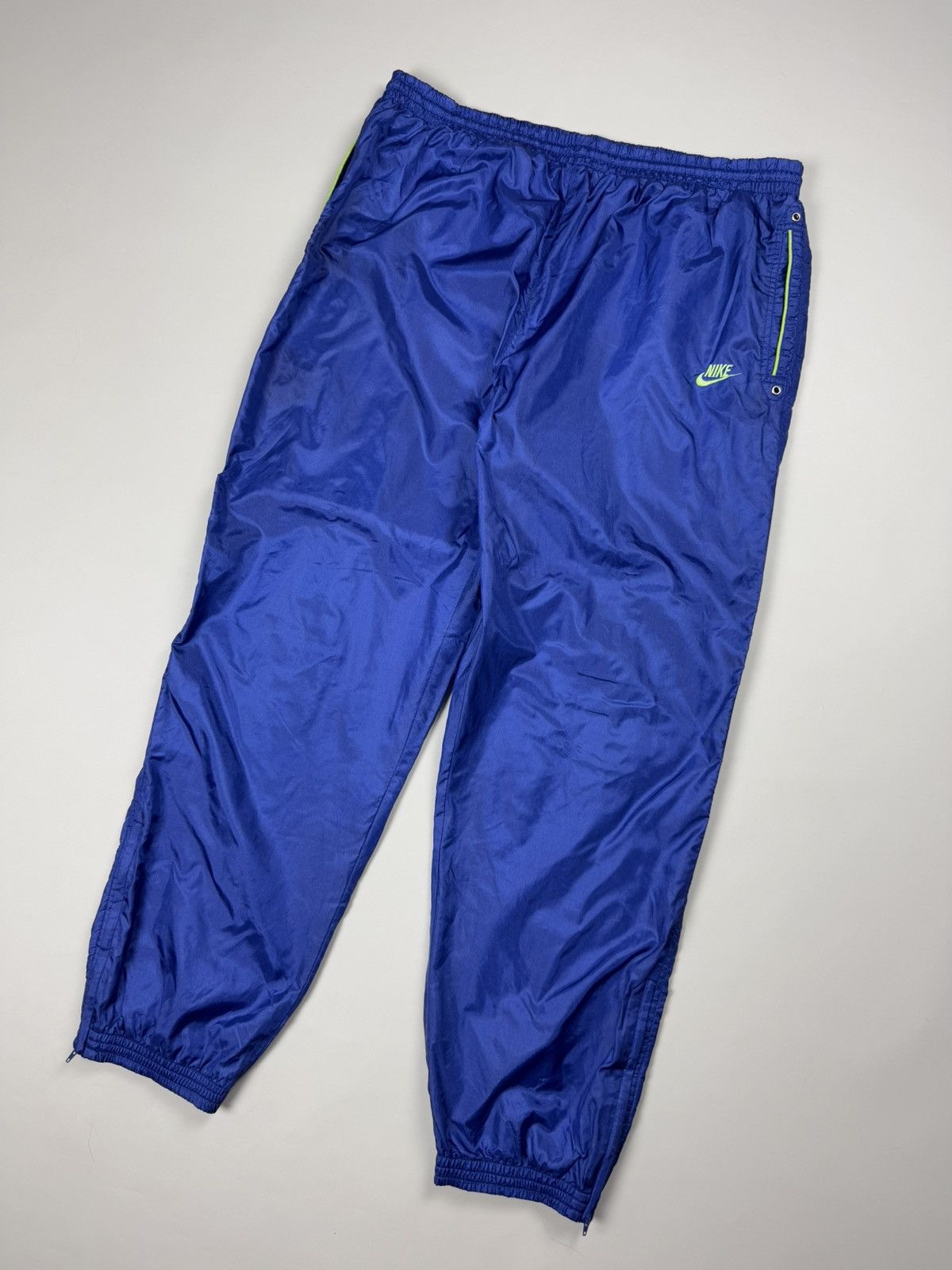 Vintage Nike Vintage Y2K Nylon Track Pants Sweatpants Size 2XL Size US 36 / EU 52 - 6 Thumbnail