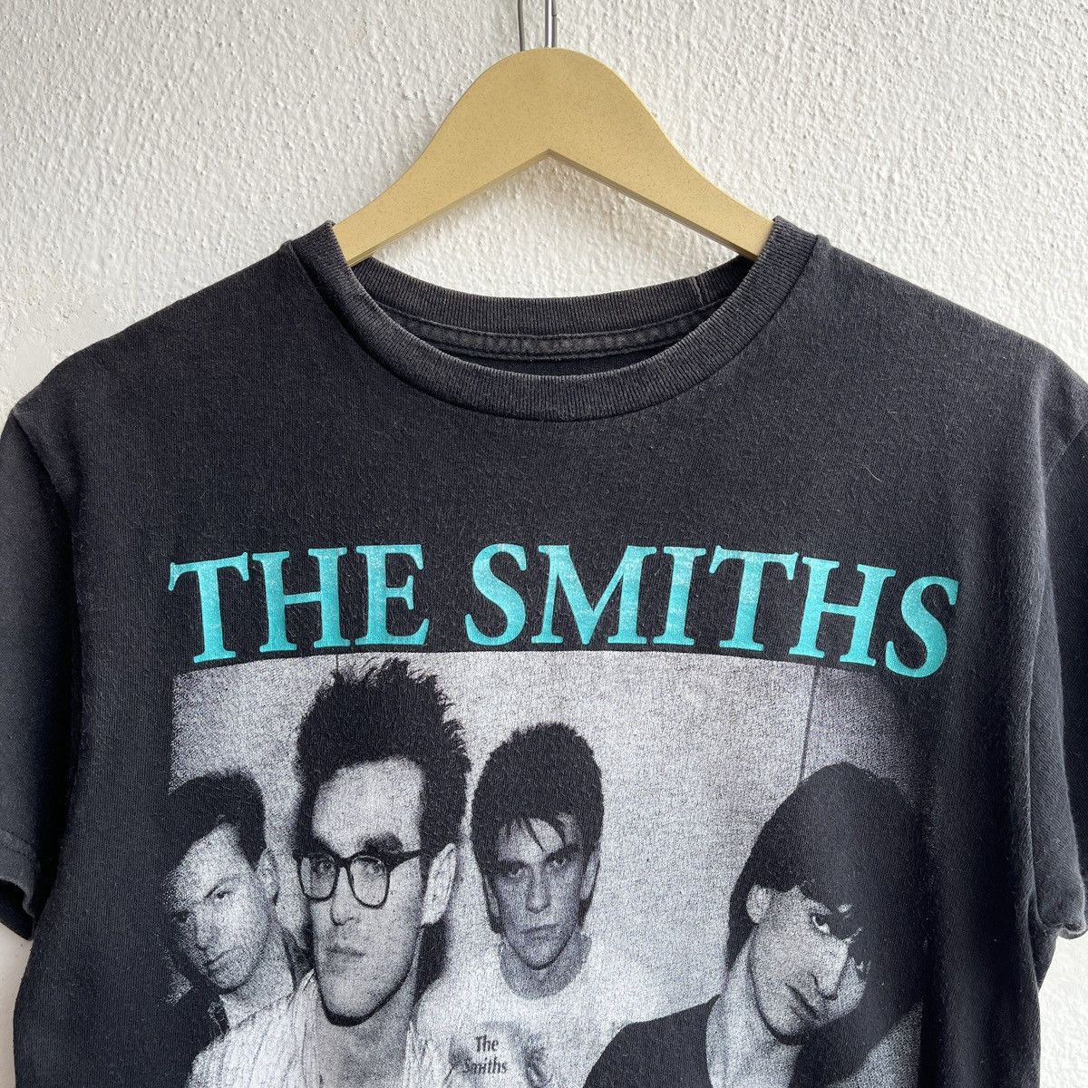 The Smiths VINTAGE Y2K THE SMITHS BAND TEES BIG PRINTED TSHIRT Size US S / EU 44-46 / 1 - 17 Thumbnail