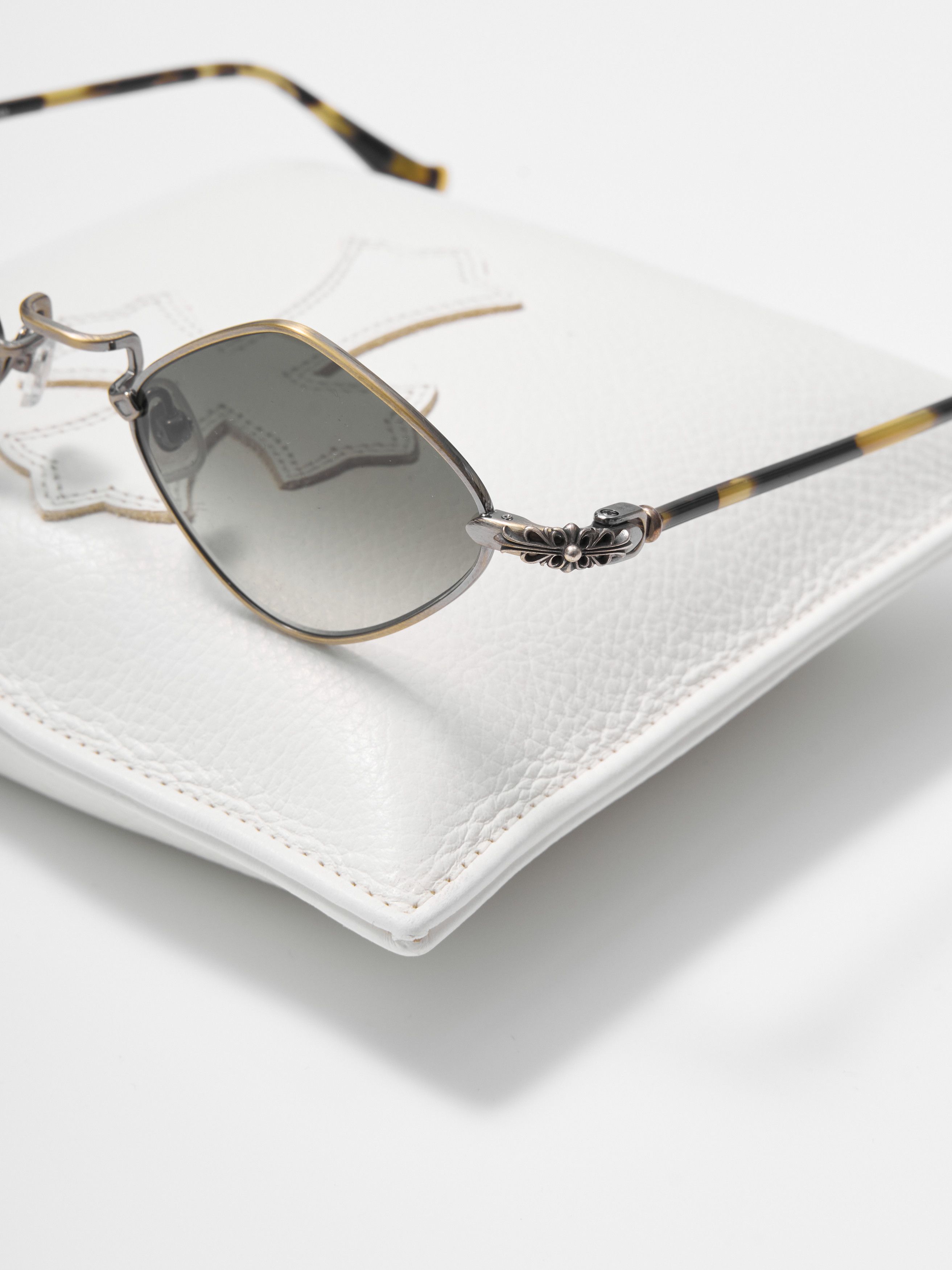 Chrome Hearts CHROME HEARTS DIAMOND DOG Antique Gold/Hollywood Tortoise Size ONE SIZE - 7 Thumbnail