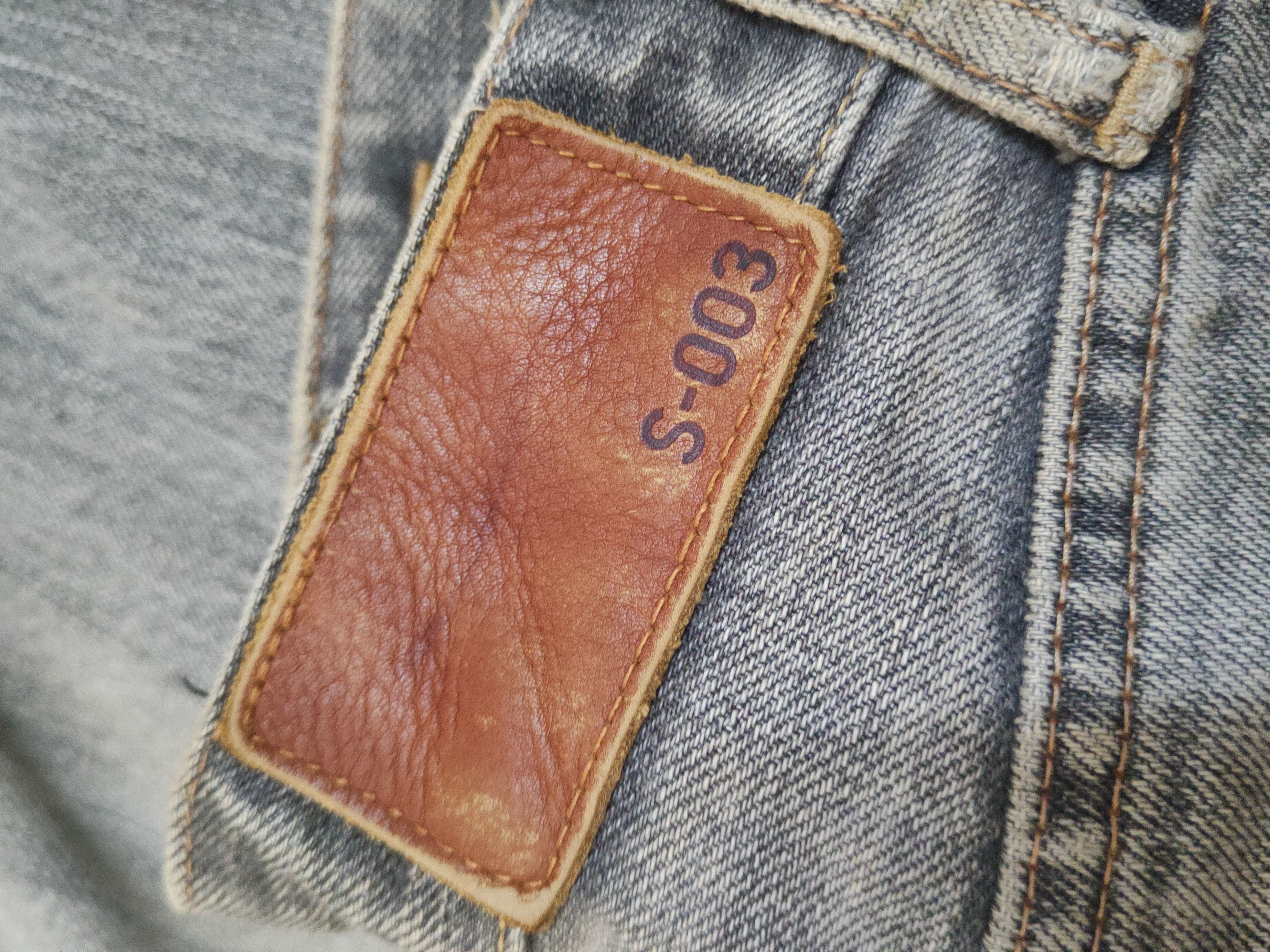 Japanese Brand Uniqlo japan vtg Black Faded Distressed Ripped Jeans #W1608 Size US 29 - 12 Thumbnail