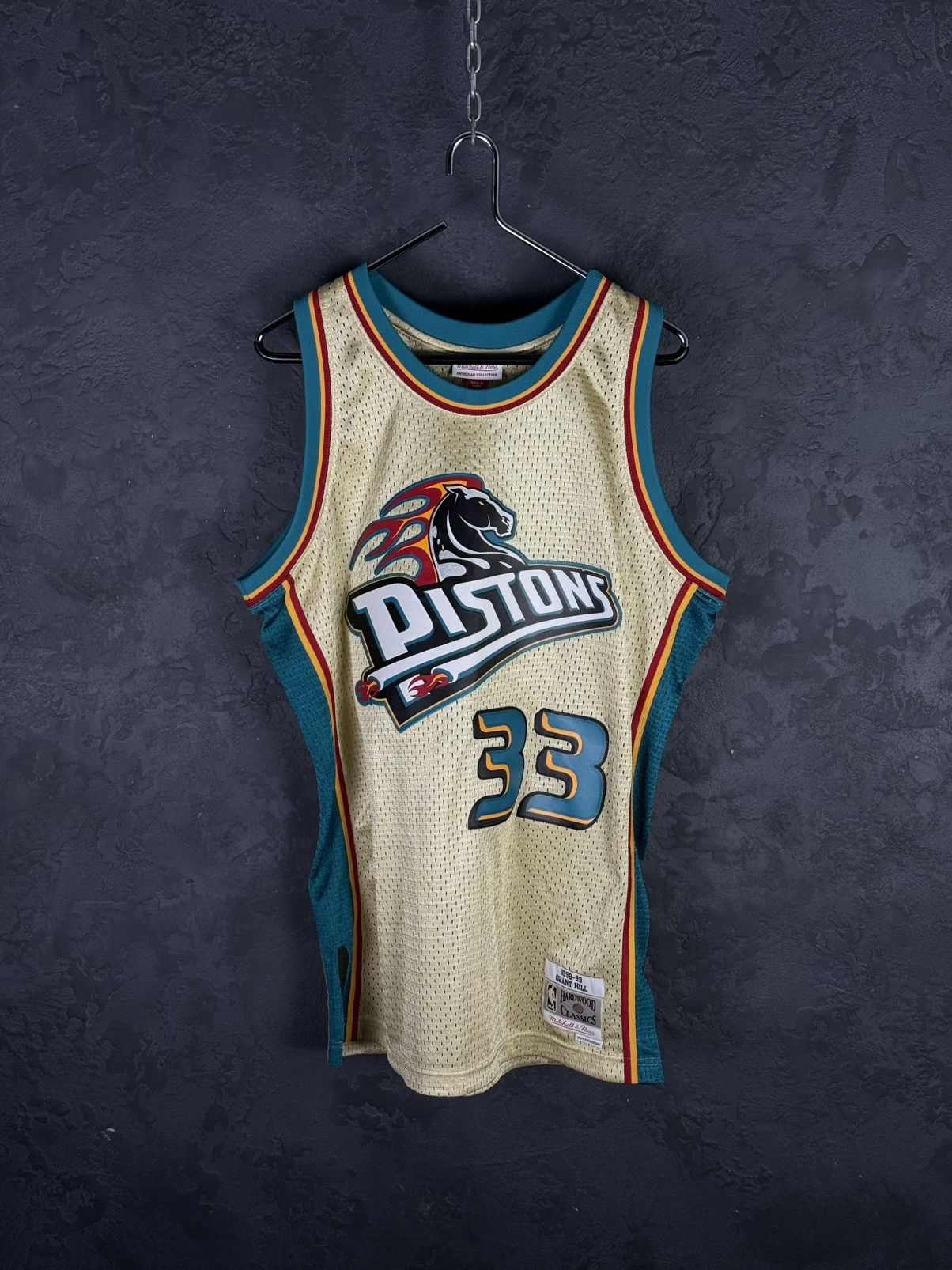 Mitchell & Ness MITCHELL & NESS DETROIT PISTONS GRANT HILL NBA JERSEY Size US L / EU 52-54 / 3 - 1 Thumbnail