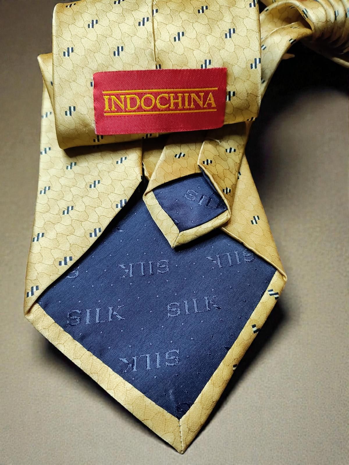 Indochino Indochina Silk Men's Tie in Beige with Pattern Size ONE SIZE - 3 Thumbnail