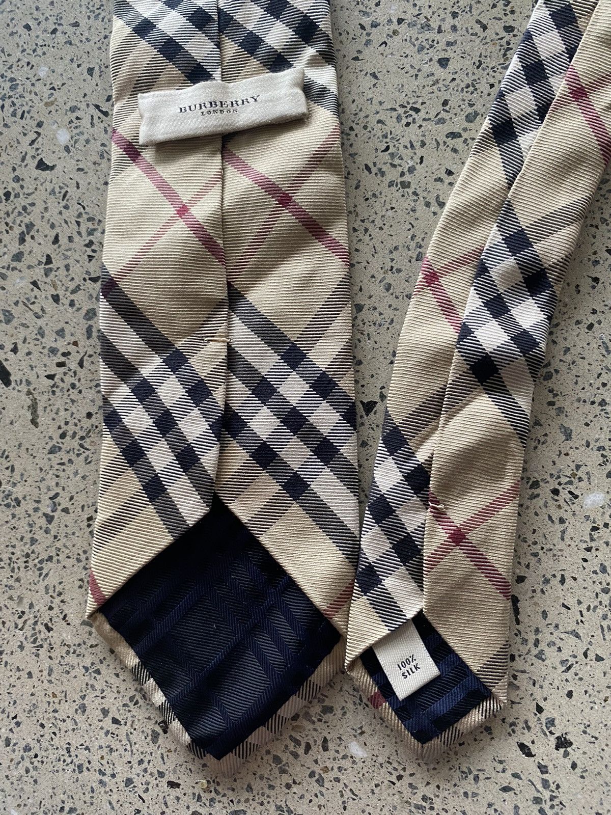 Burberry Burberry silk tie Size ONE SIZE - 4 Thumbnail