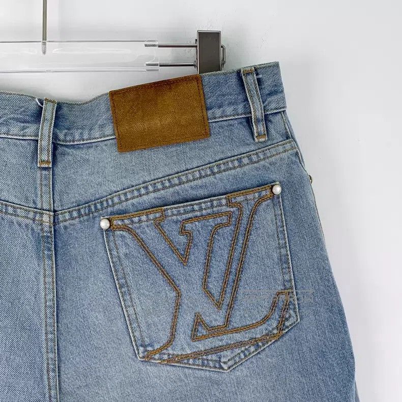 Louis Vuitton Louis Vuitton 25 blue logo leather denim shorts Size US 31 - 5 Thumbnail