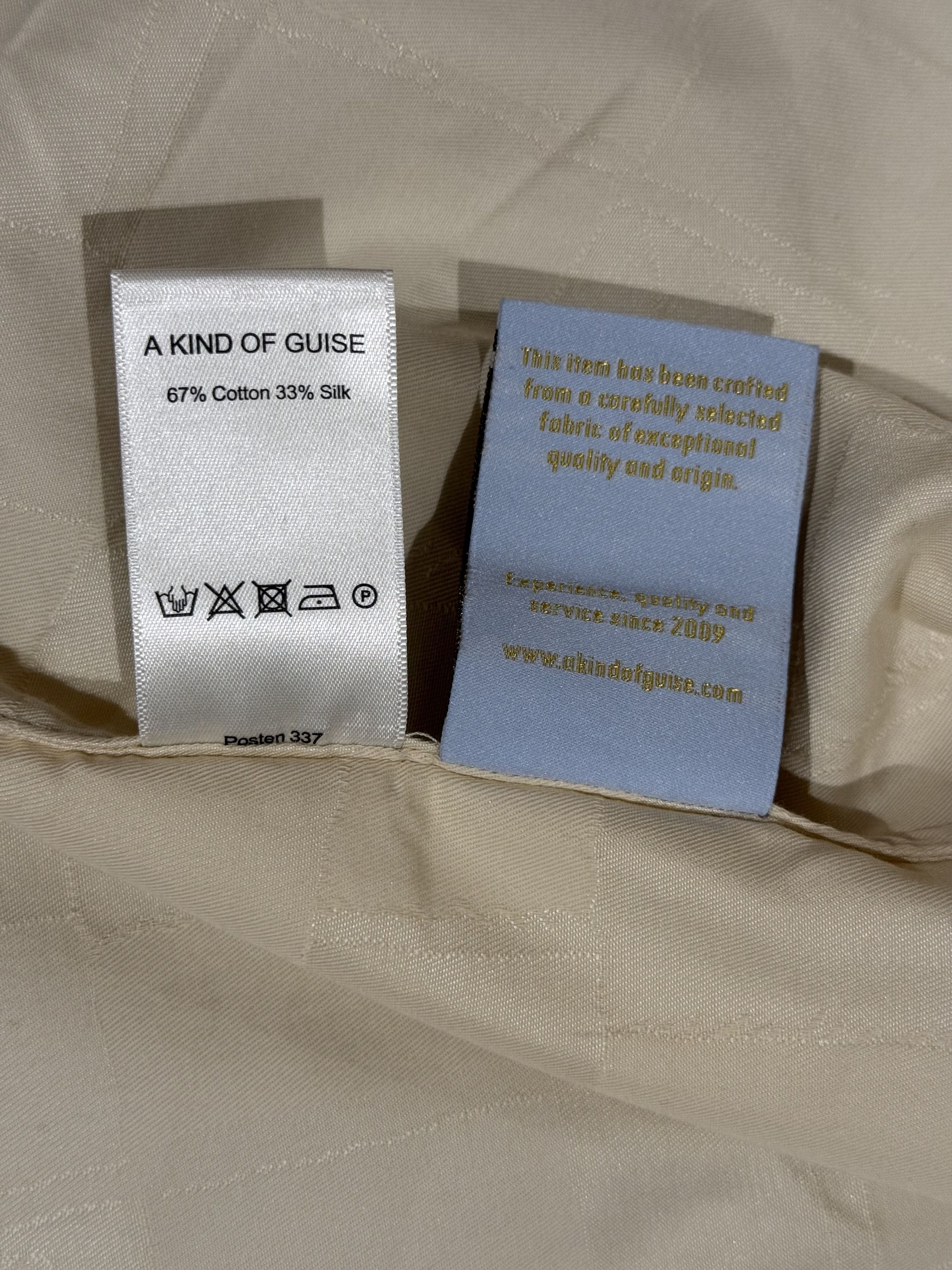 A Kind Of Guise 💚 SS24 A Kind Of Guise Elio Shirt Cubed Ivory Large NEW Size US L / EU 52-54 / 3 - 20 Thumbnail
