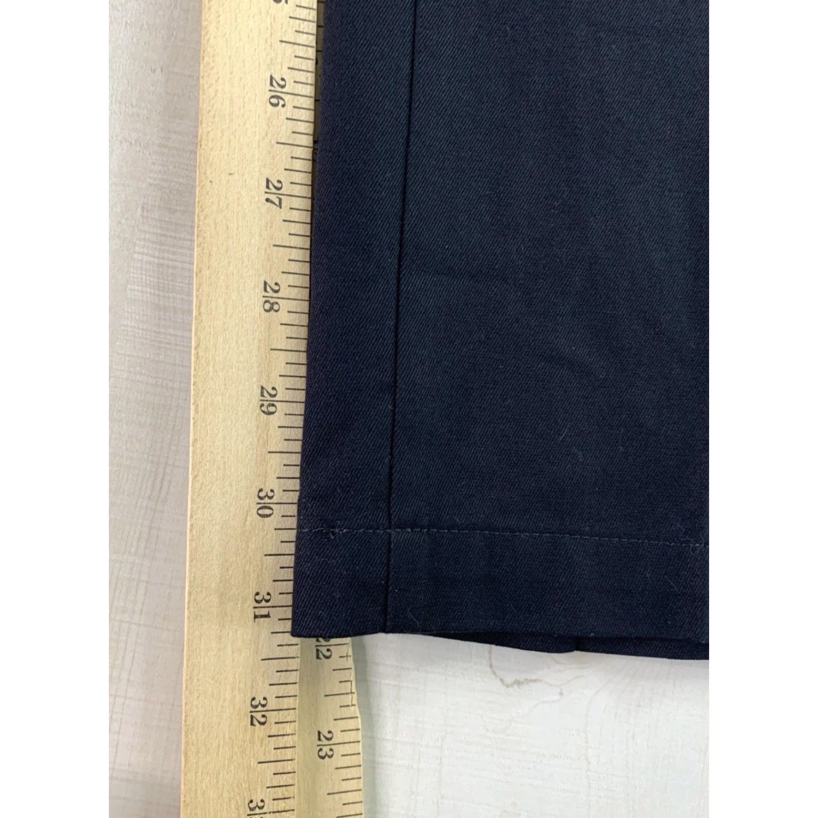 Dockers Dockers Black Slim Fit Easy Care Pants Mens 31 Khaki Pattern Solid Cotton Blend 32 Inseam 31 Waist City Preppy Mens Size US 31 - 6 Thumbnail