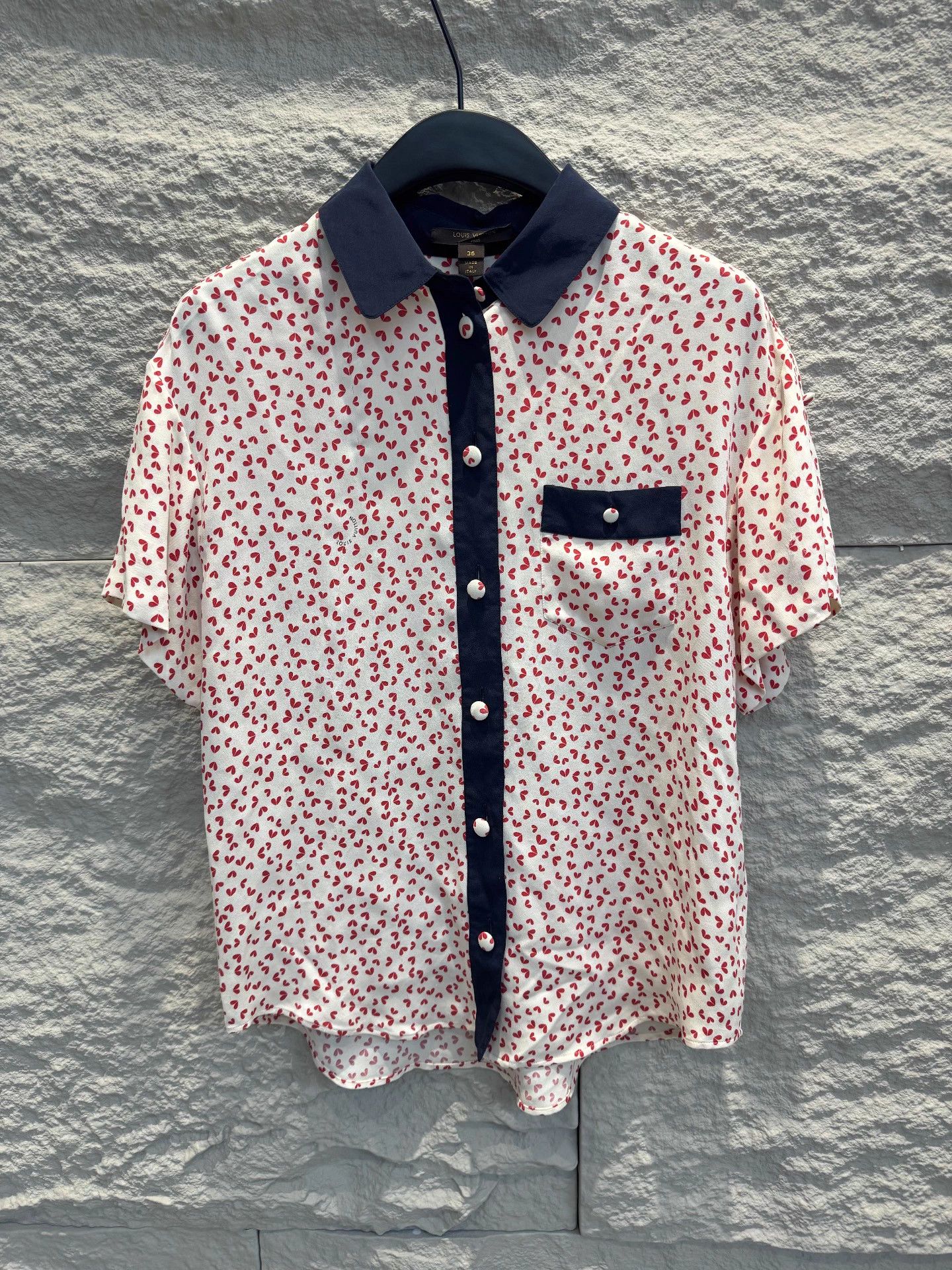 Louis Vuitton Louis Vuitton Heart Print Blue Collar Short Shirt Size S / US 4 / IT 40 - 1 Thumbnail