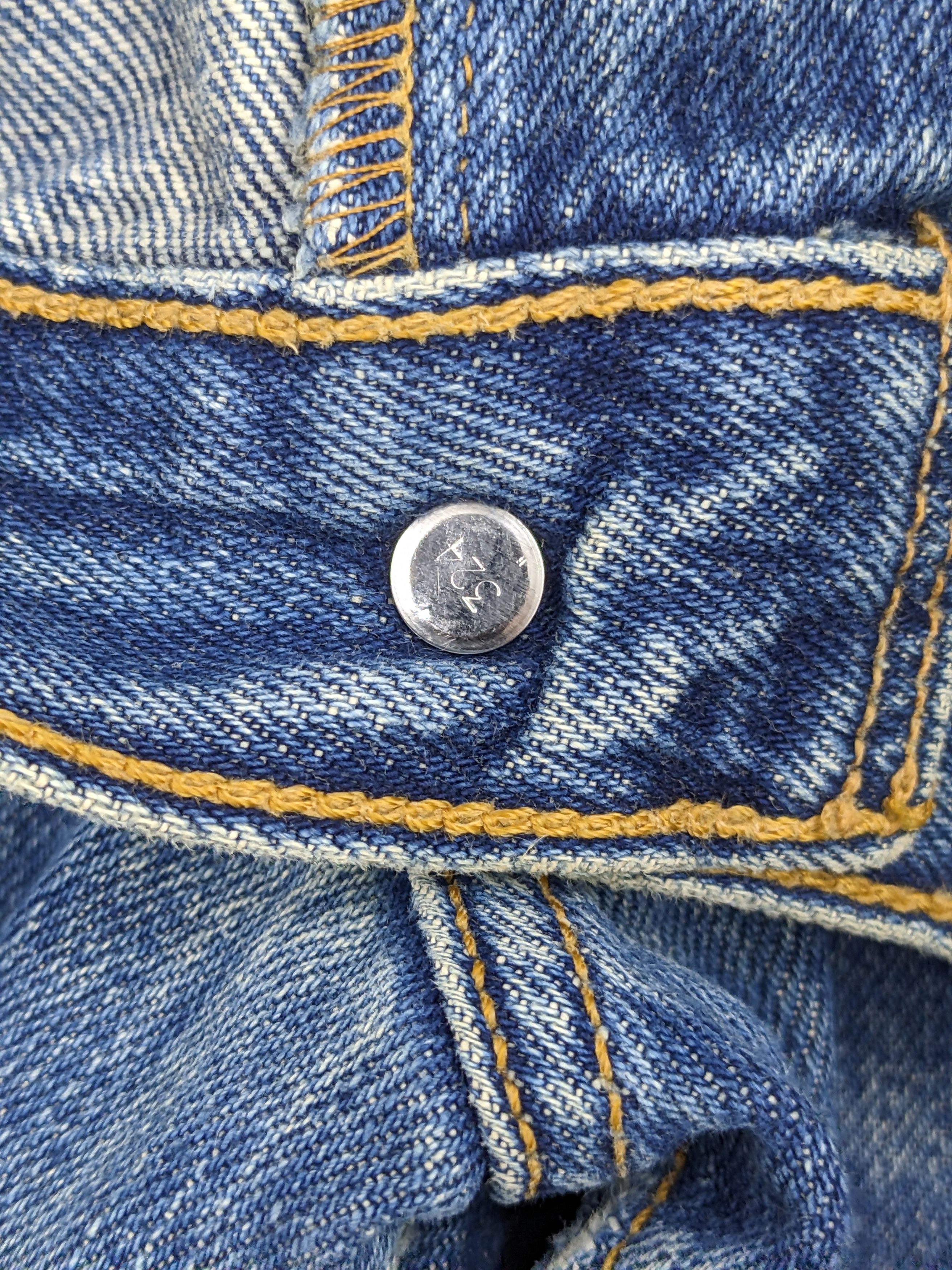 Levi's × Vintage Faded Blue Vintage 90s Levis 501 Jeans Size US 37 - 14 Thumbnail